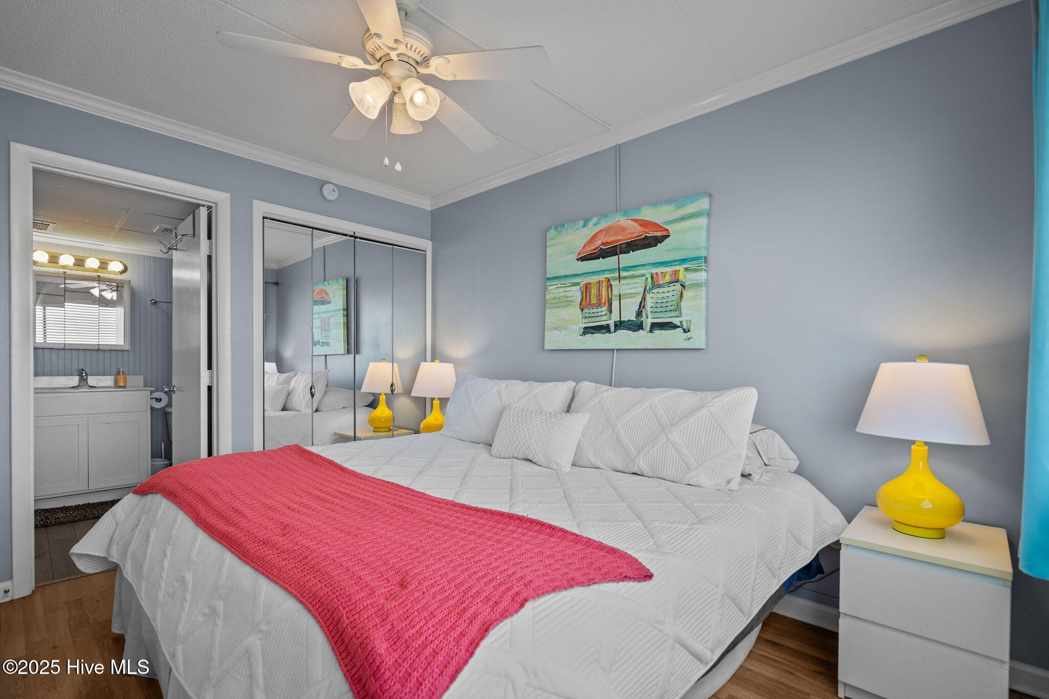 100535263 | Photo 24