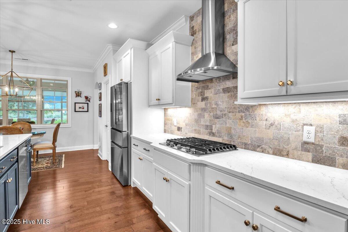 100527091 | Photo 18