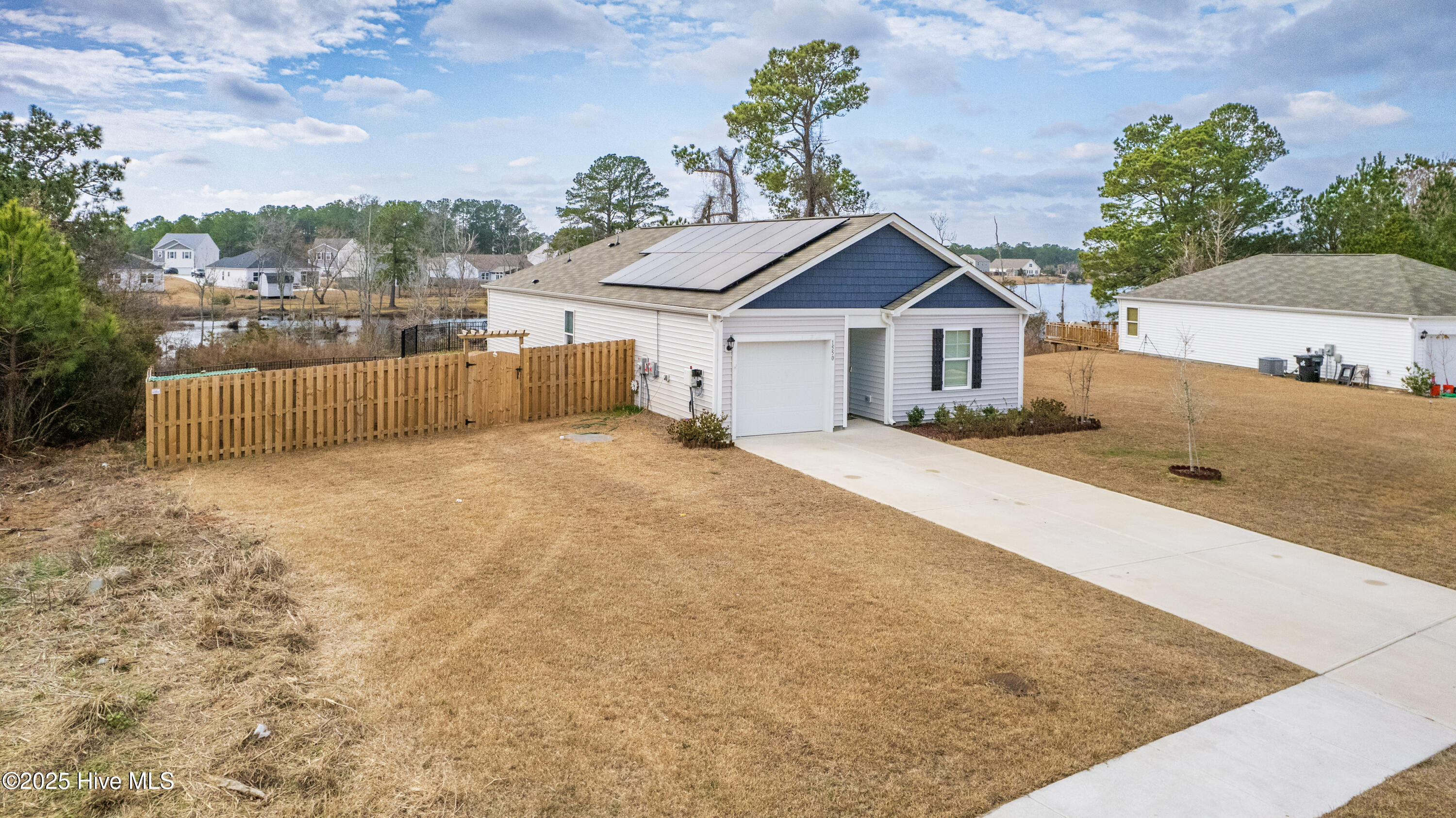 100566662 | Photo 14