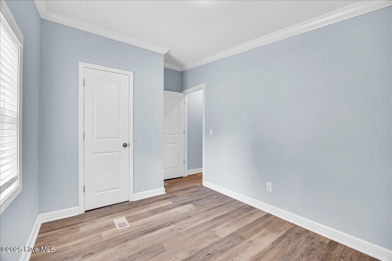 100546518 | Photo 24