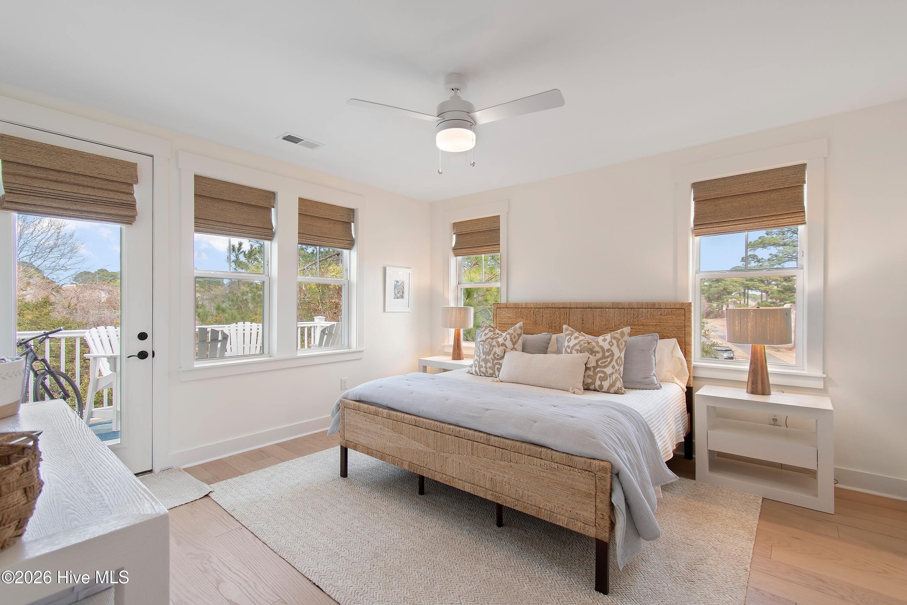 100555931 | Photo 15