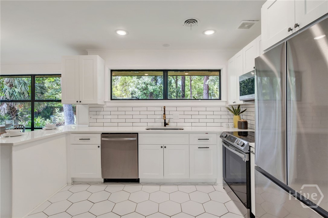 200 Kinzie Avenue, Savannah, GA 31404 Listing Photo  11