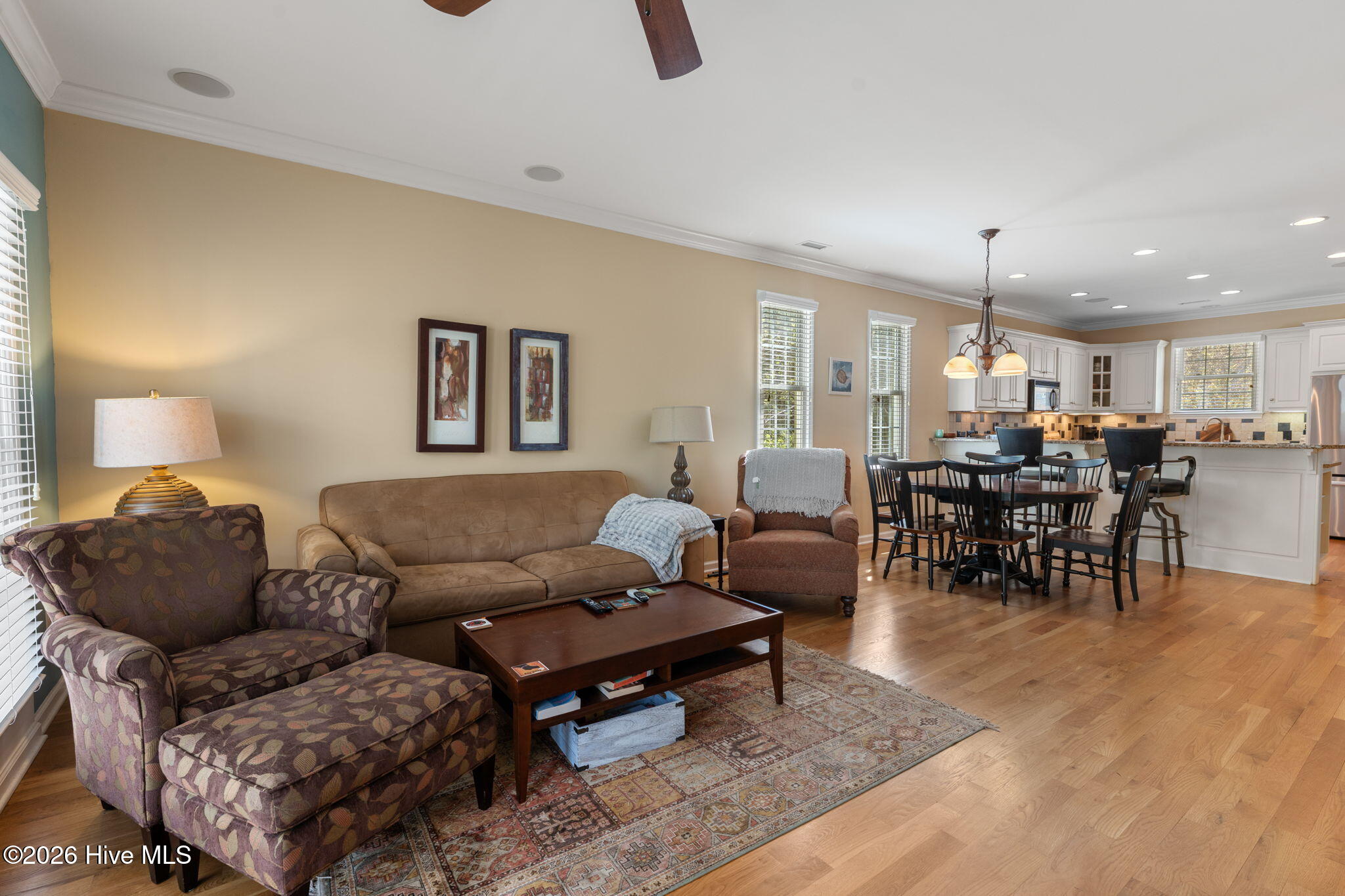 100564411 | Photo 18