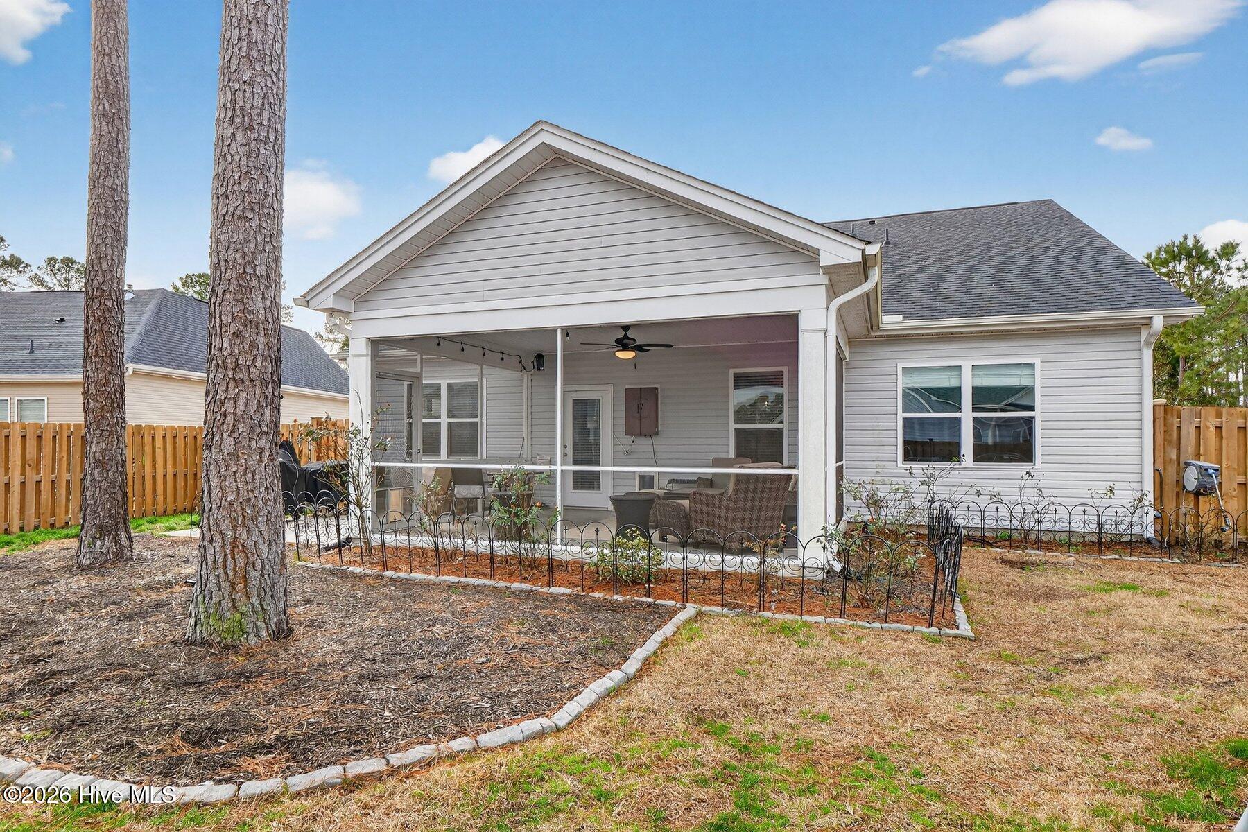 100552199 | Photo 34