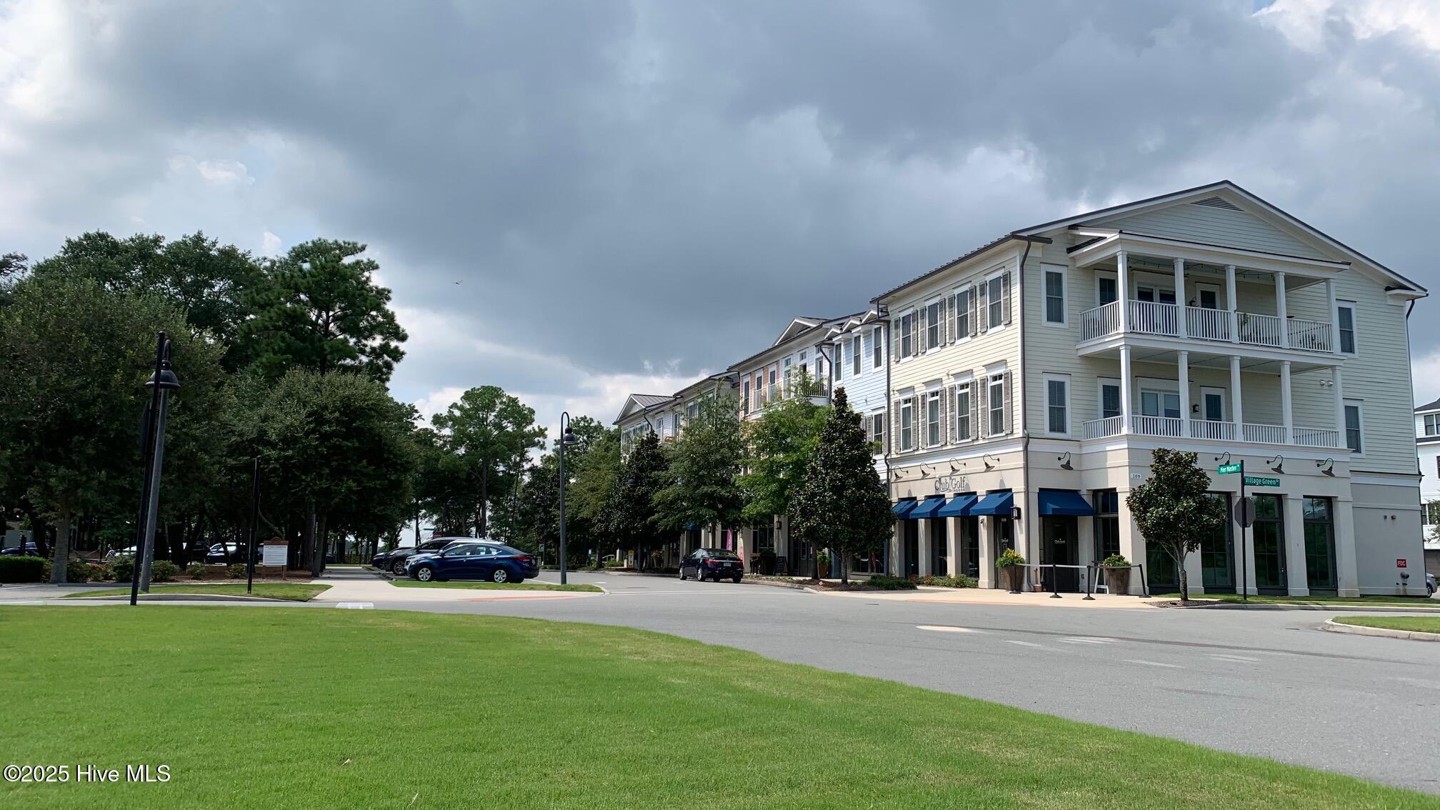 100524366 | Photo 92