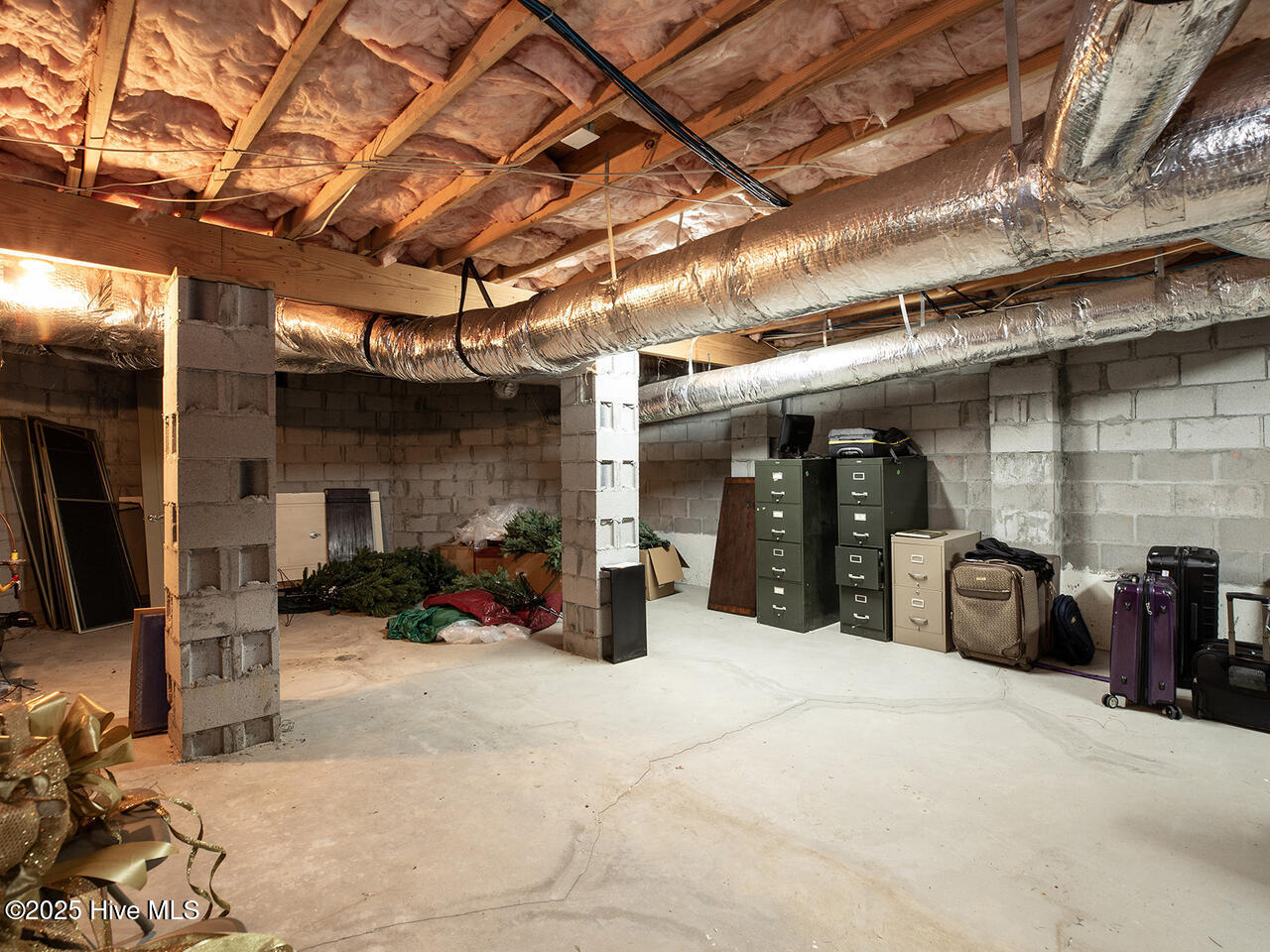 100526080 | Photo 70