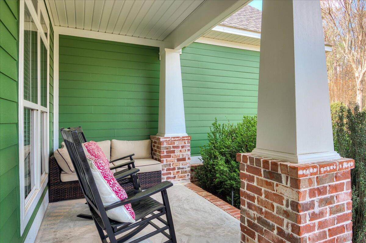 245 Oakbrook Drive
