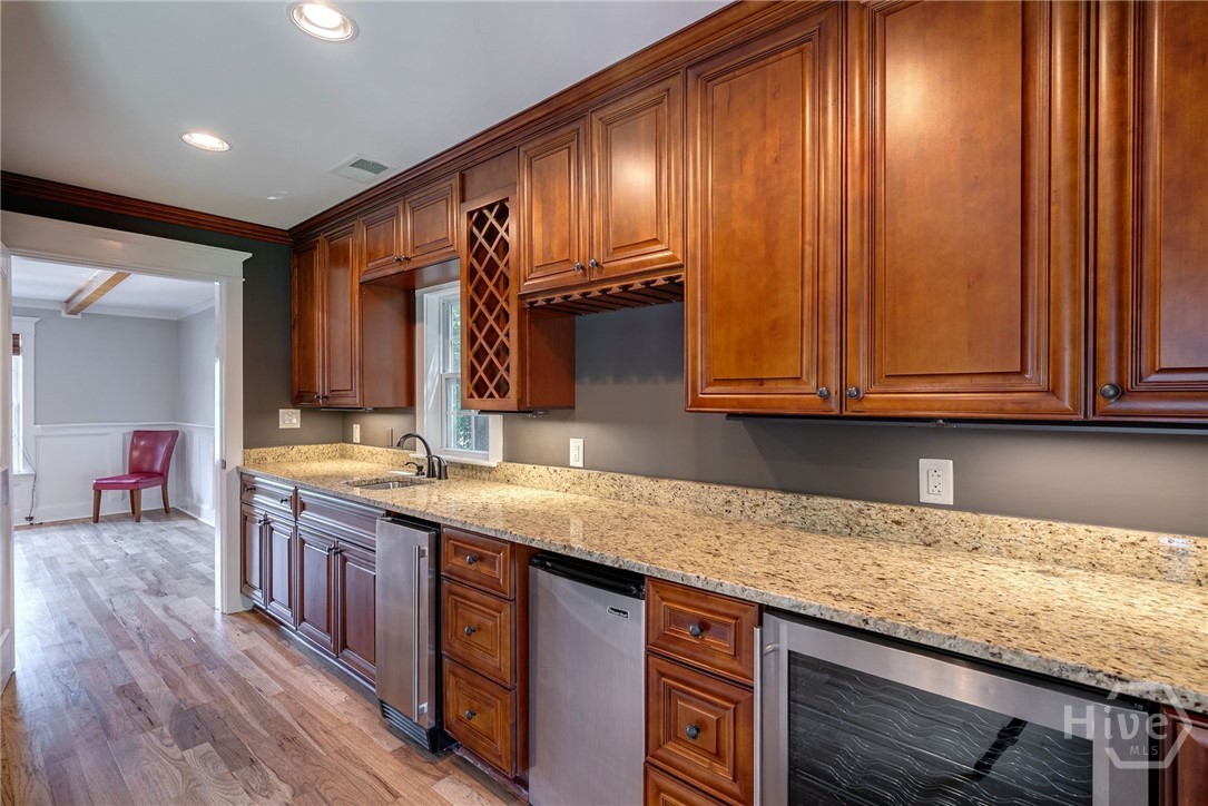 wet bar off den