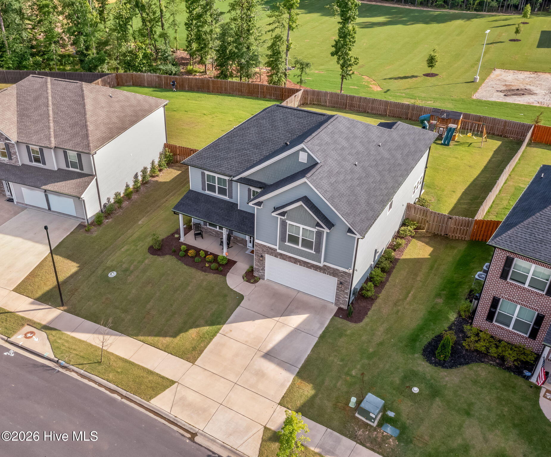 6-web-or-mls-235 Prominence Drive-19