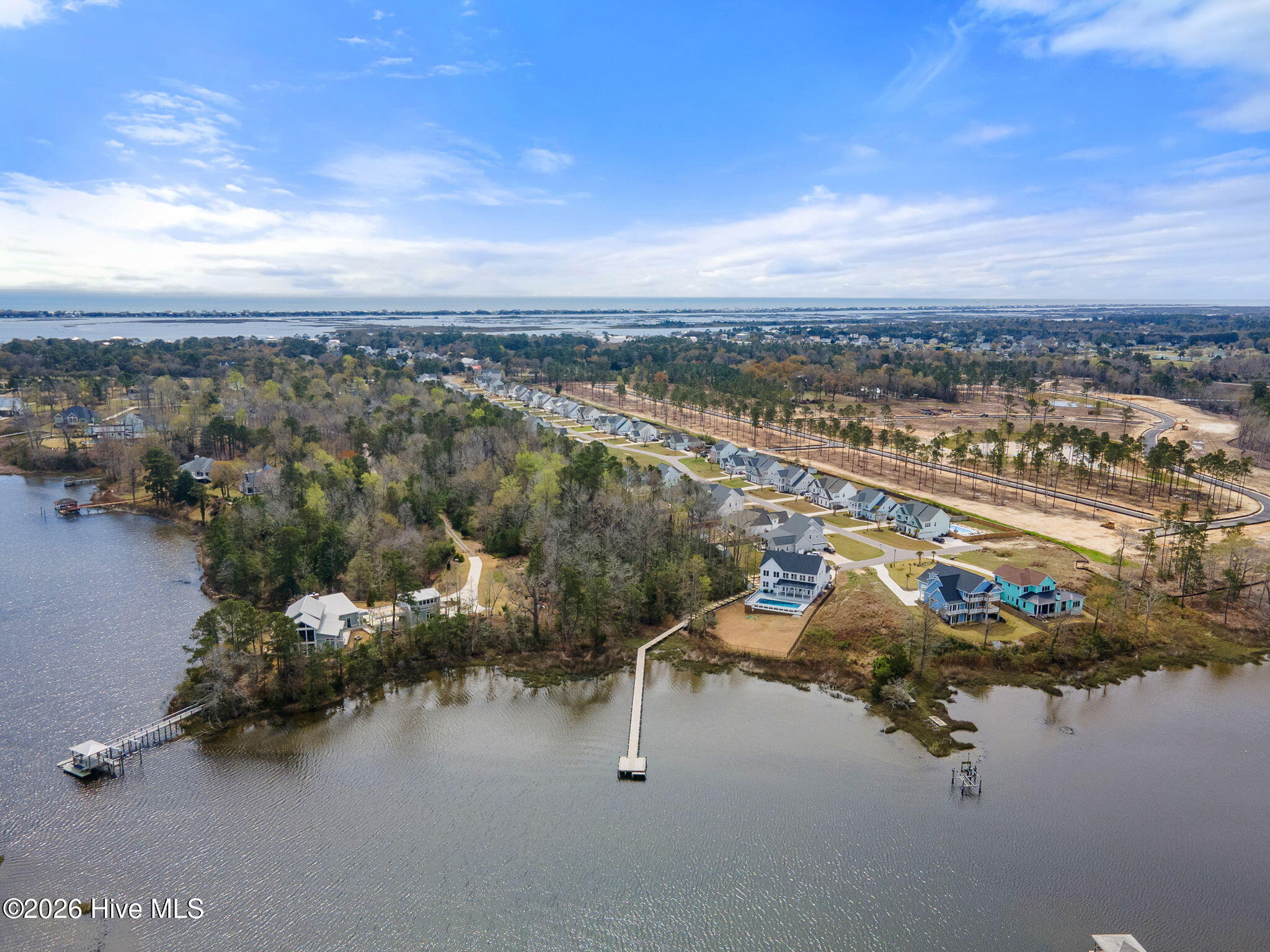 100560908 | Photo 38