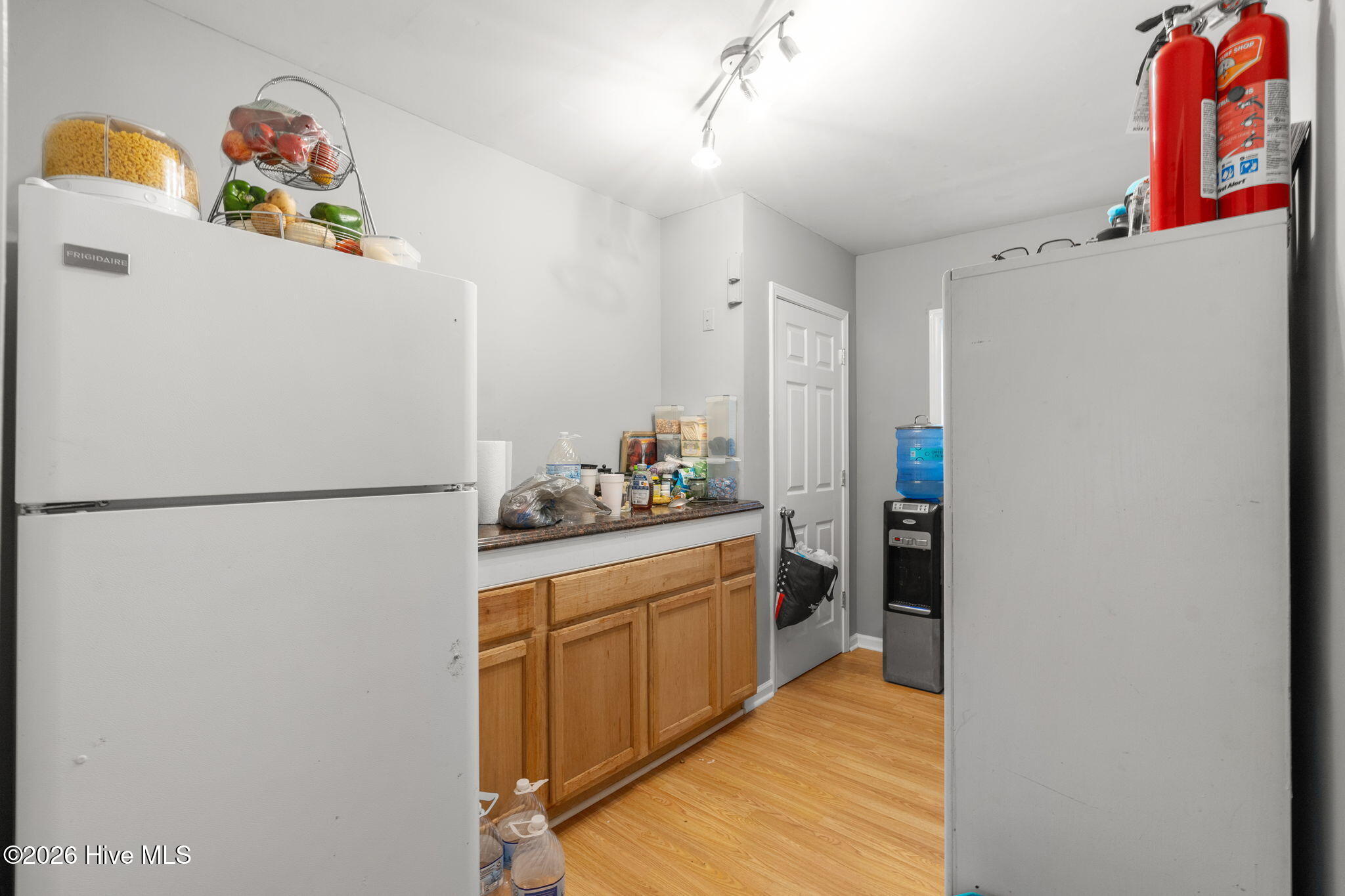 100557144 | Photo 39