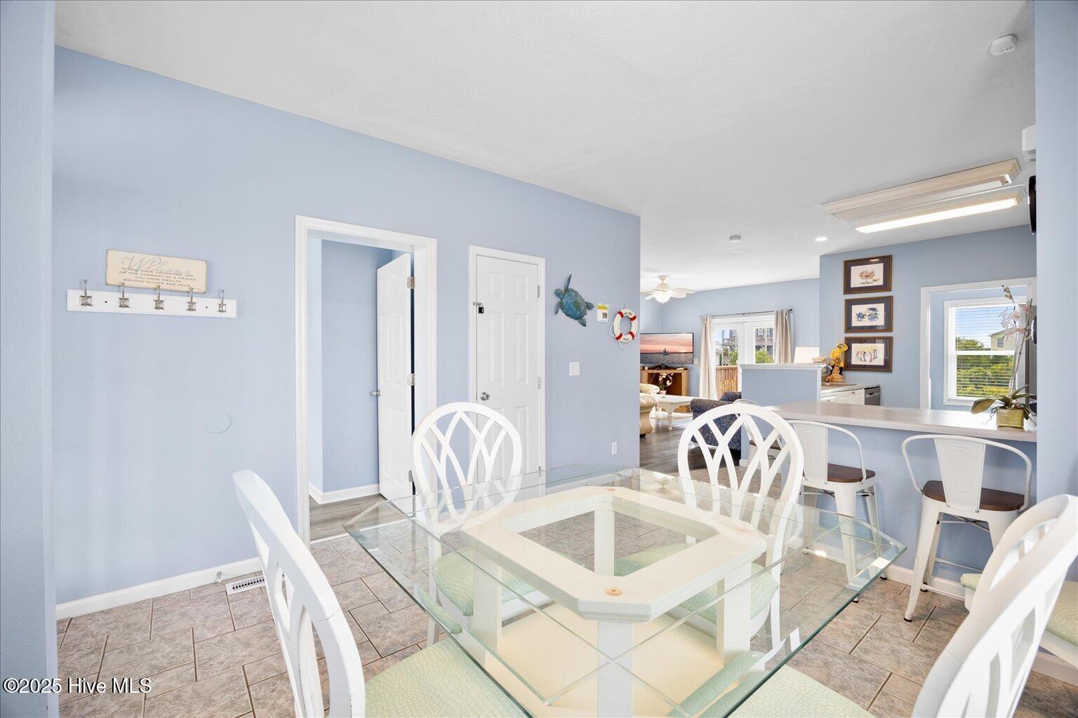 100530582 | Photo 26