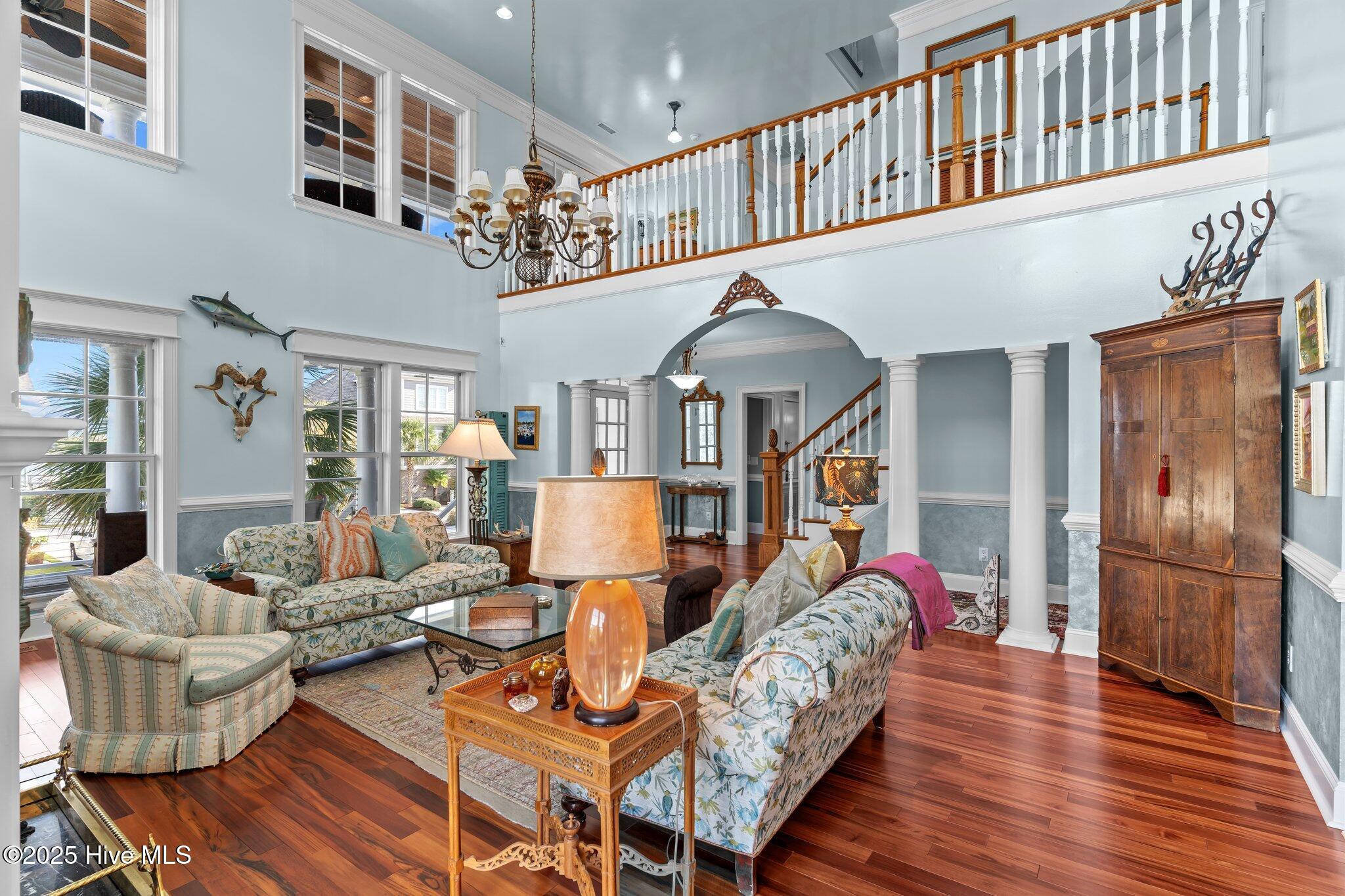 100525700 | Photo 12