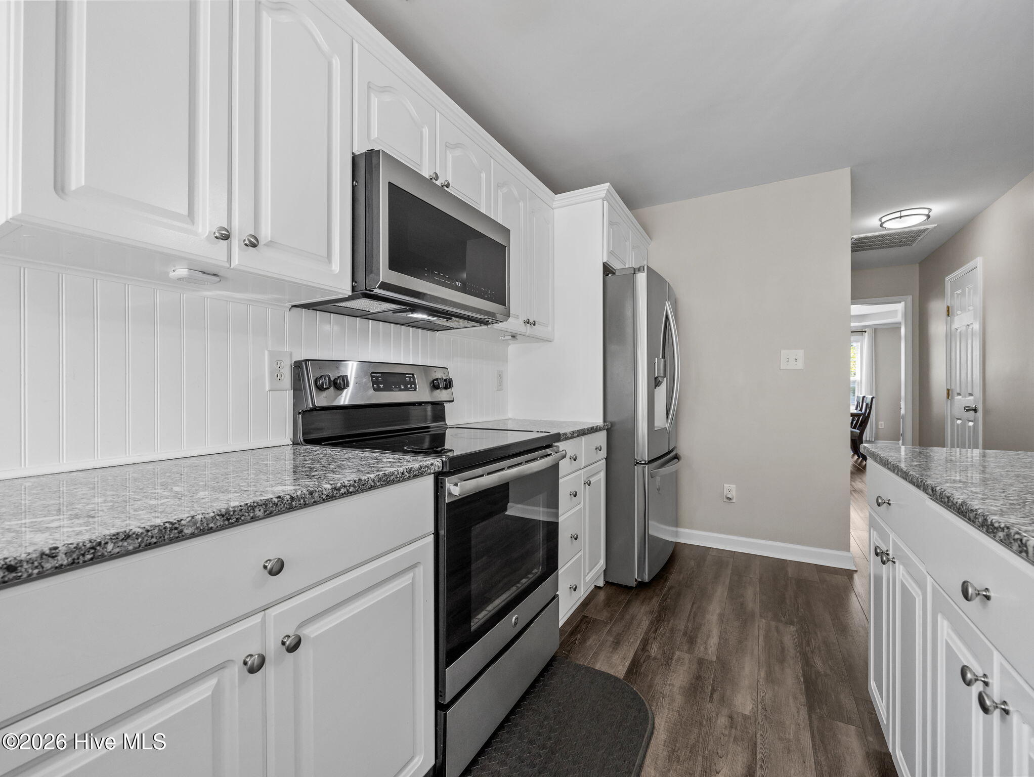 100567456 | Photo 16