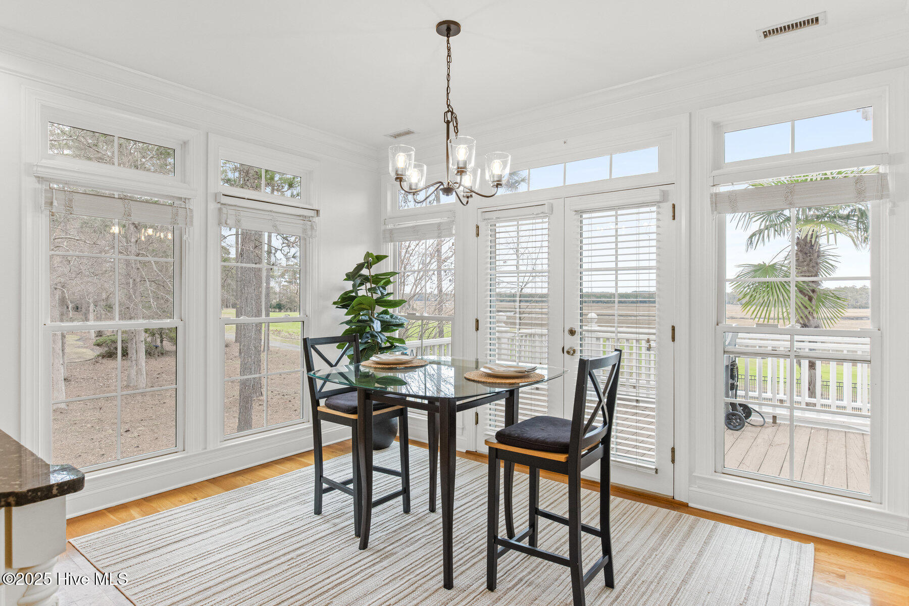 100544952 | Photo 27