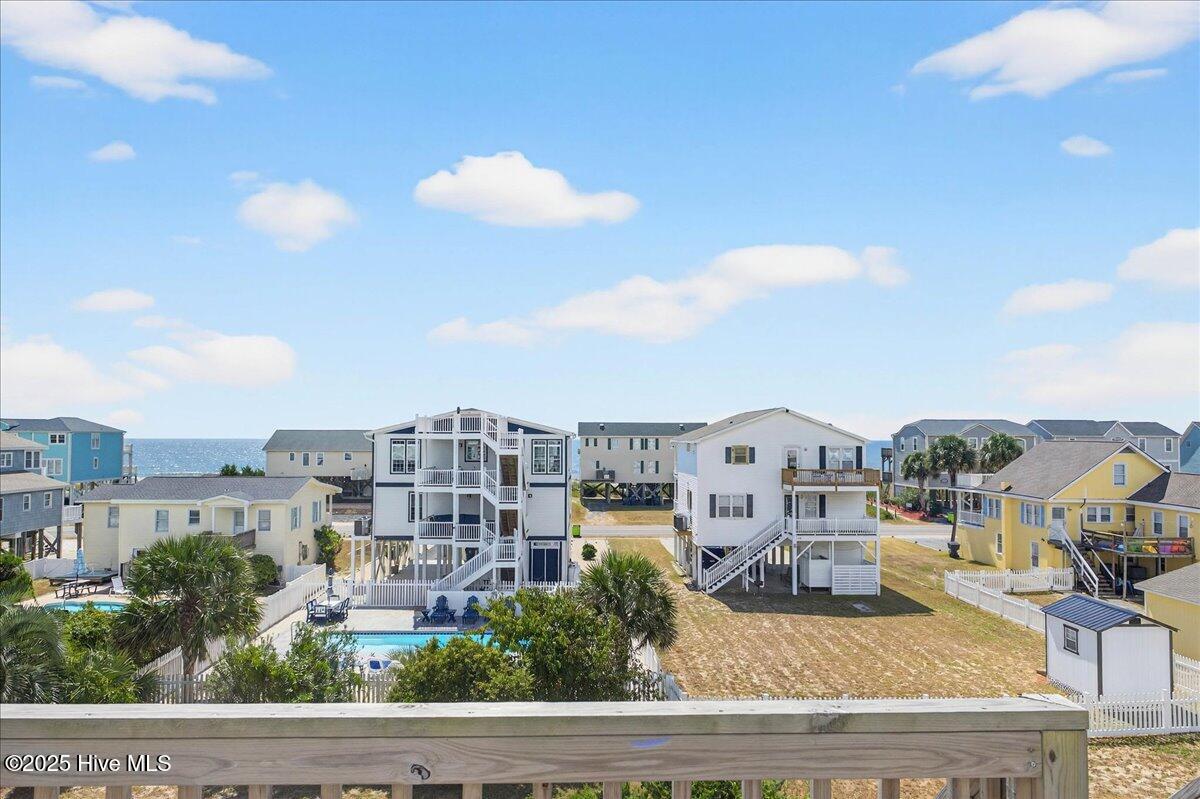 100532821 | Photo 38