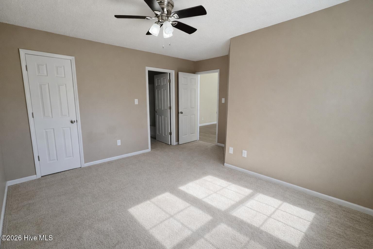 AC556440-ADBE-4232-96C2-6D8474037475