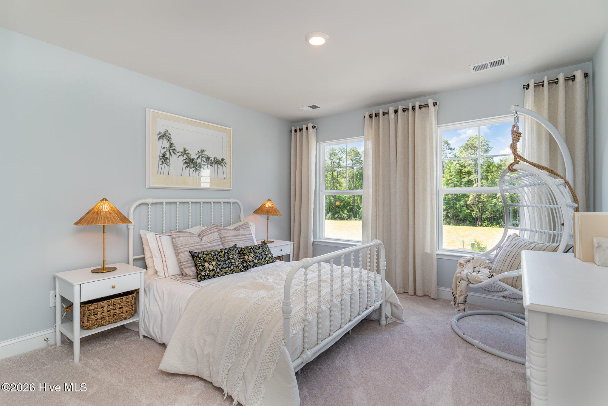 100565475 | Photo 25