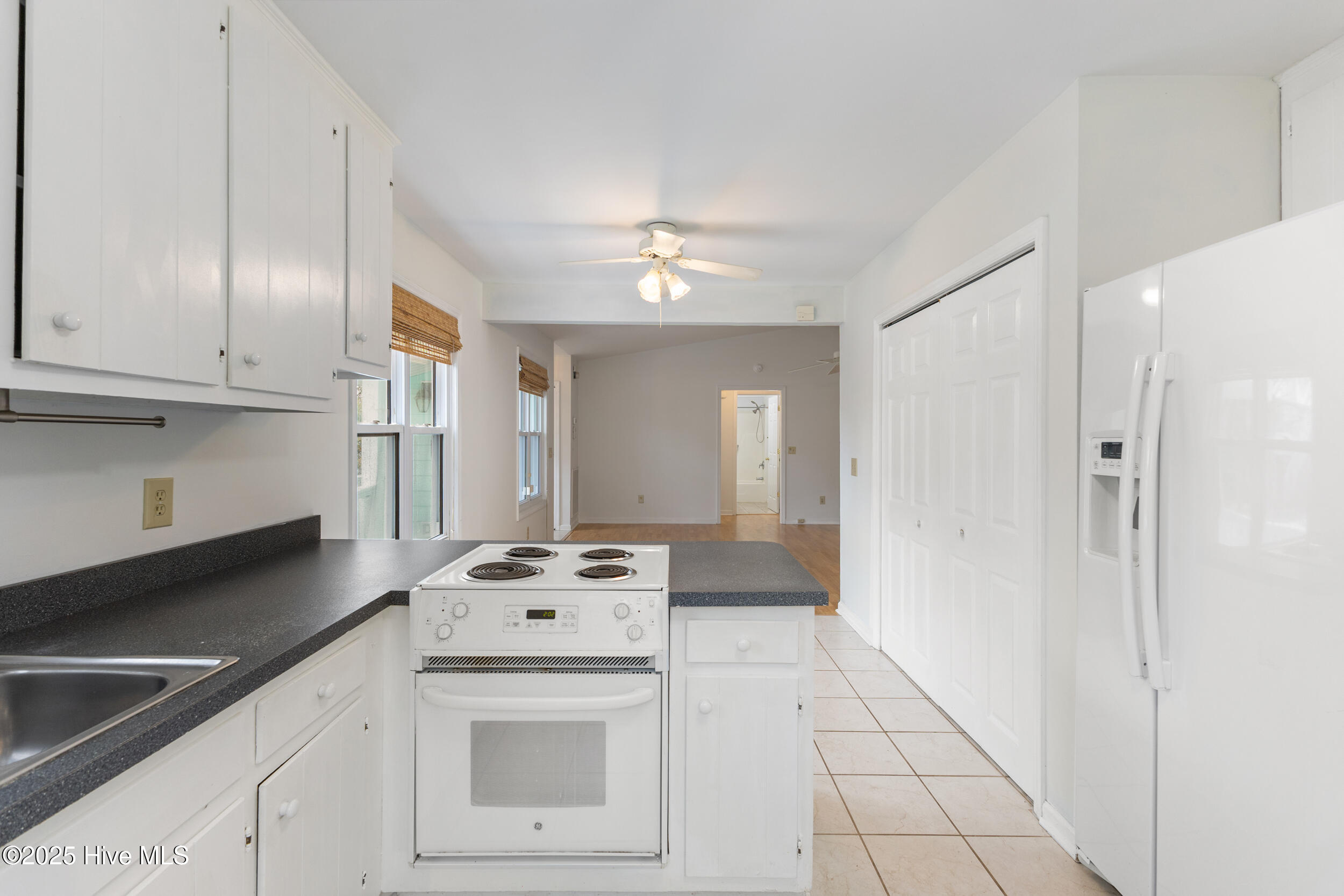 300 Carolina Sands Drive, Carolina Beach, NC 28428 – photo 11: 11_501a4535