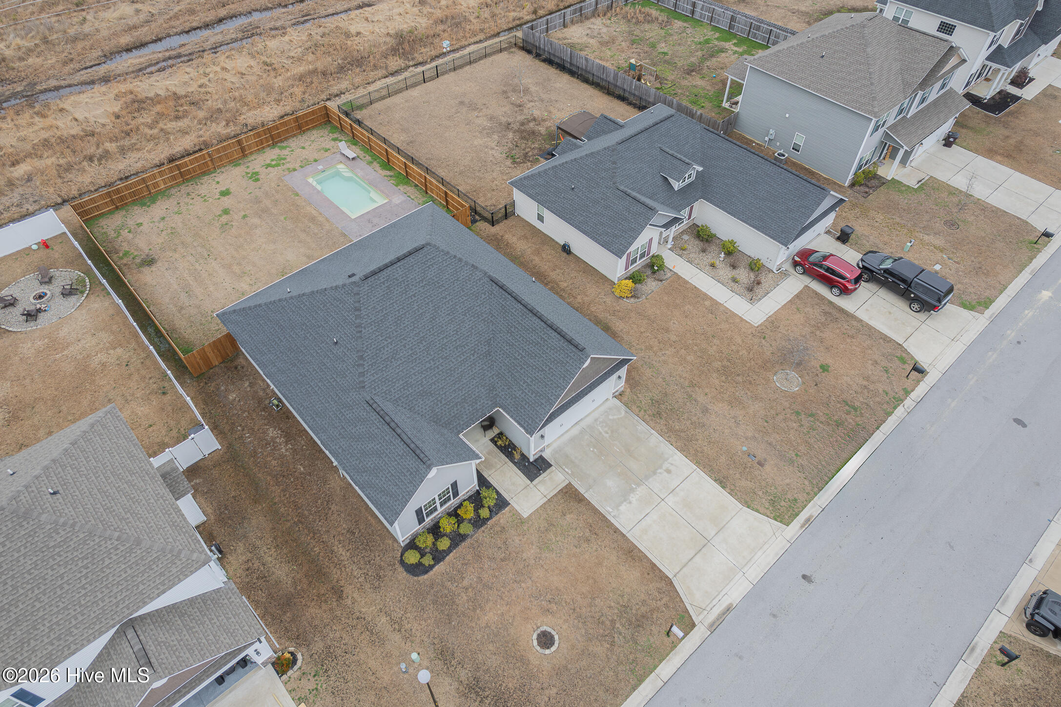 100556125 | Photo 48