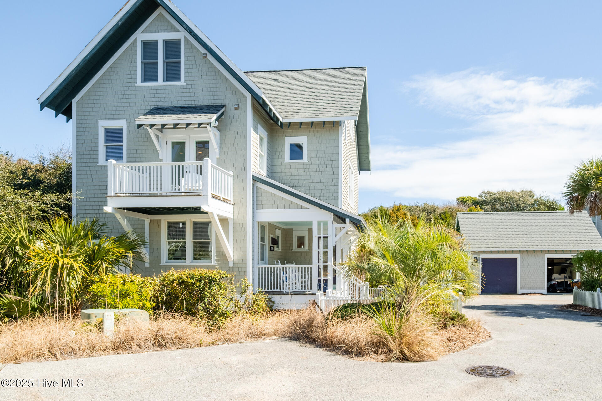 100493663 | Photo 47