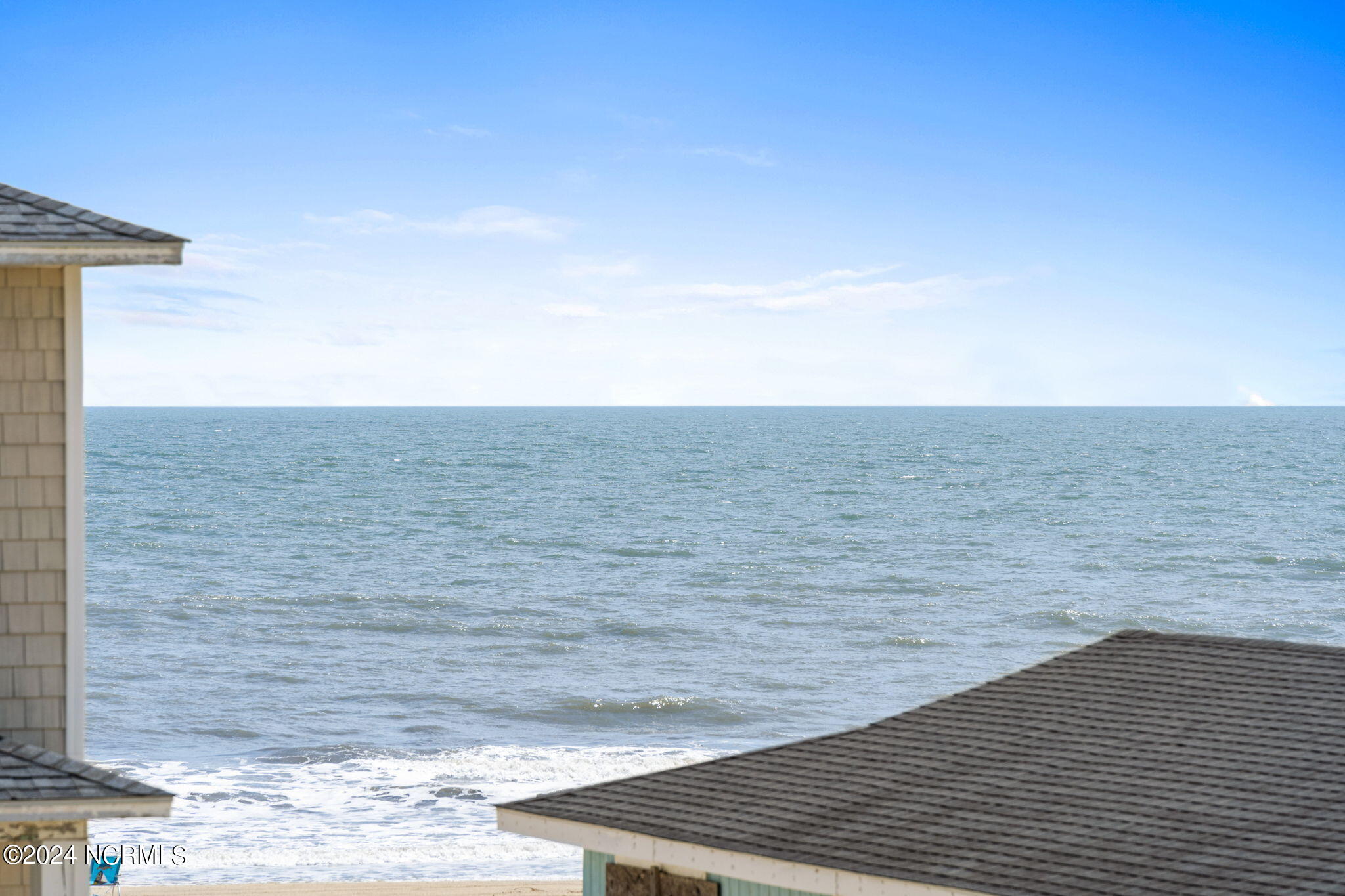 445 E Third Street, Ocean Isle Beach, NC 28469 – photo 16: kahunaphoto.com (4 of 27)