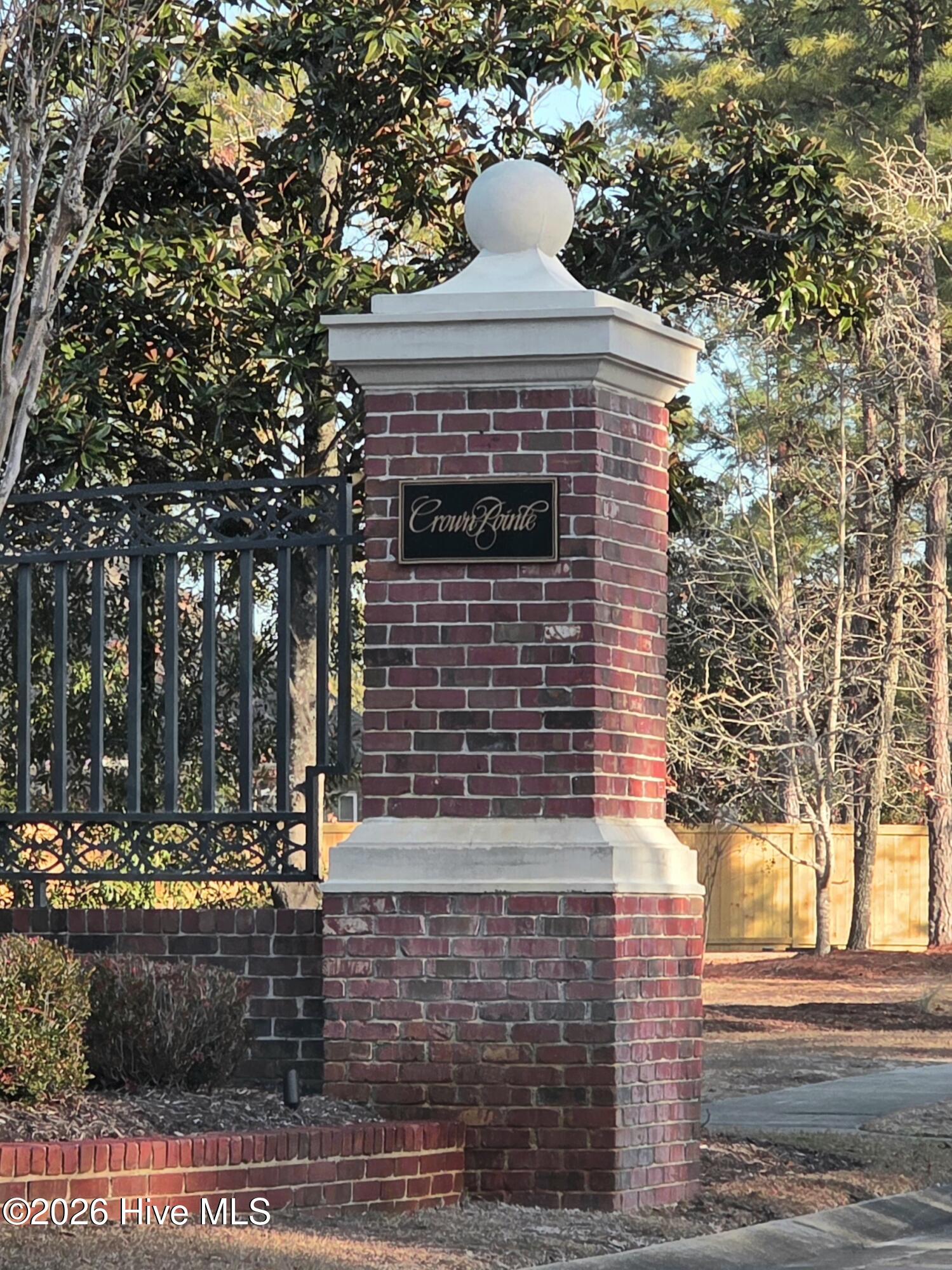 100550413 | Photo 12