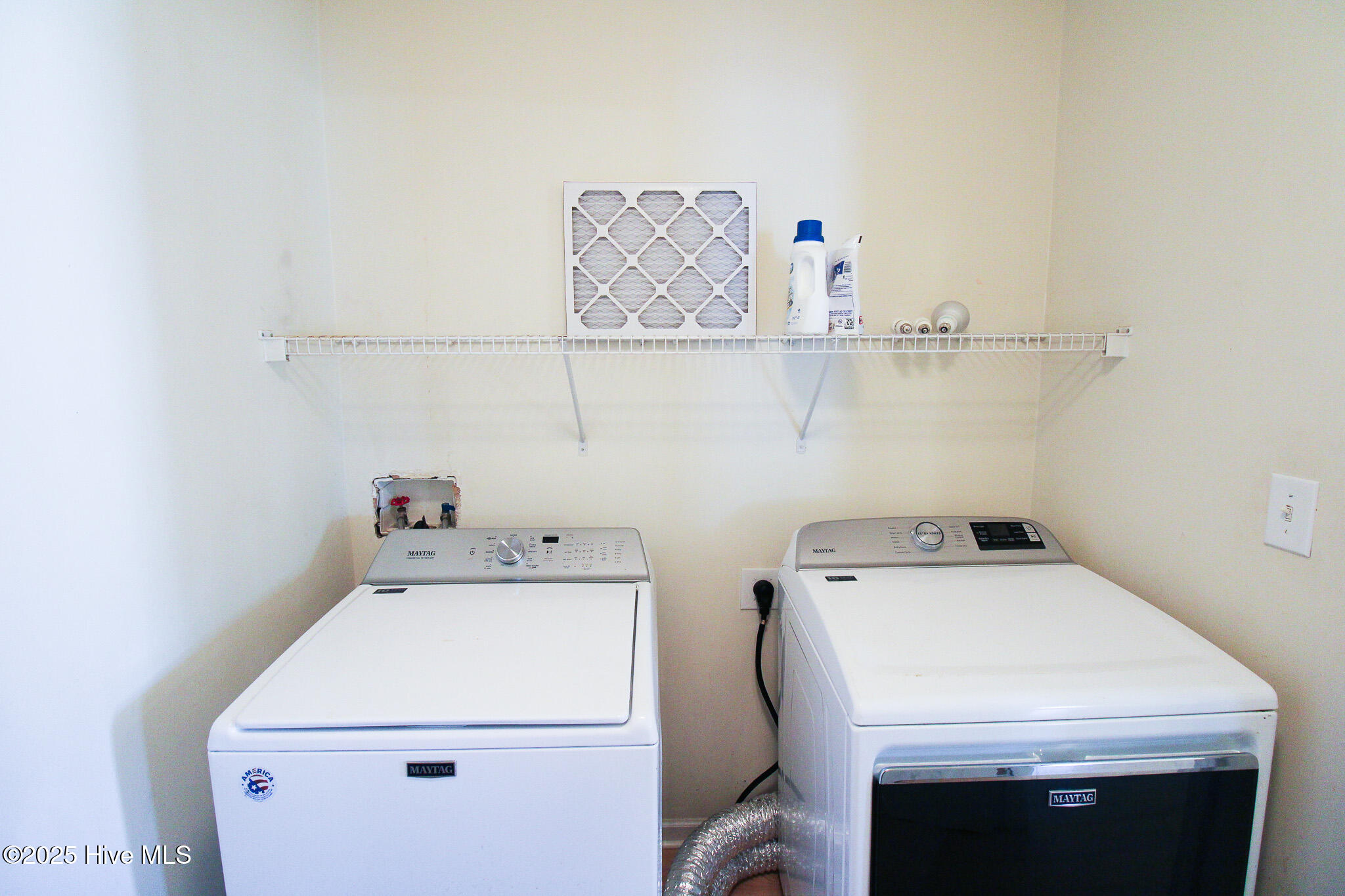 100537575 | Photo 21