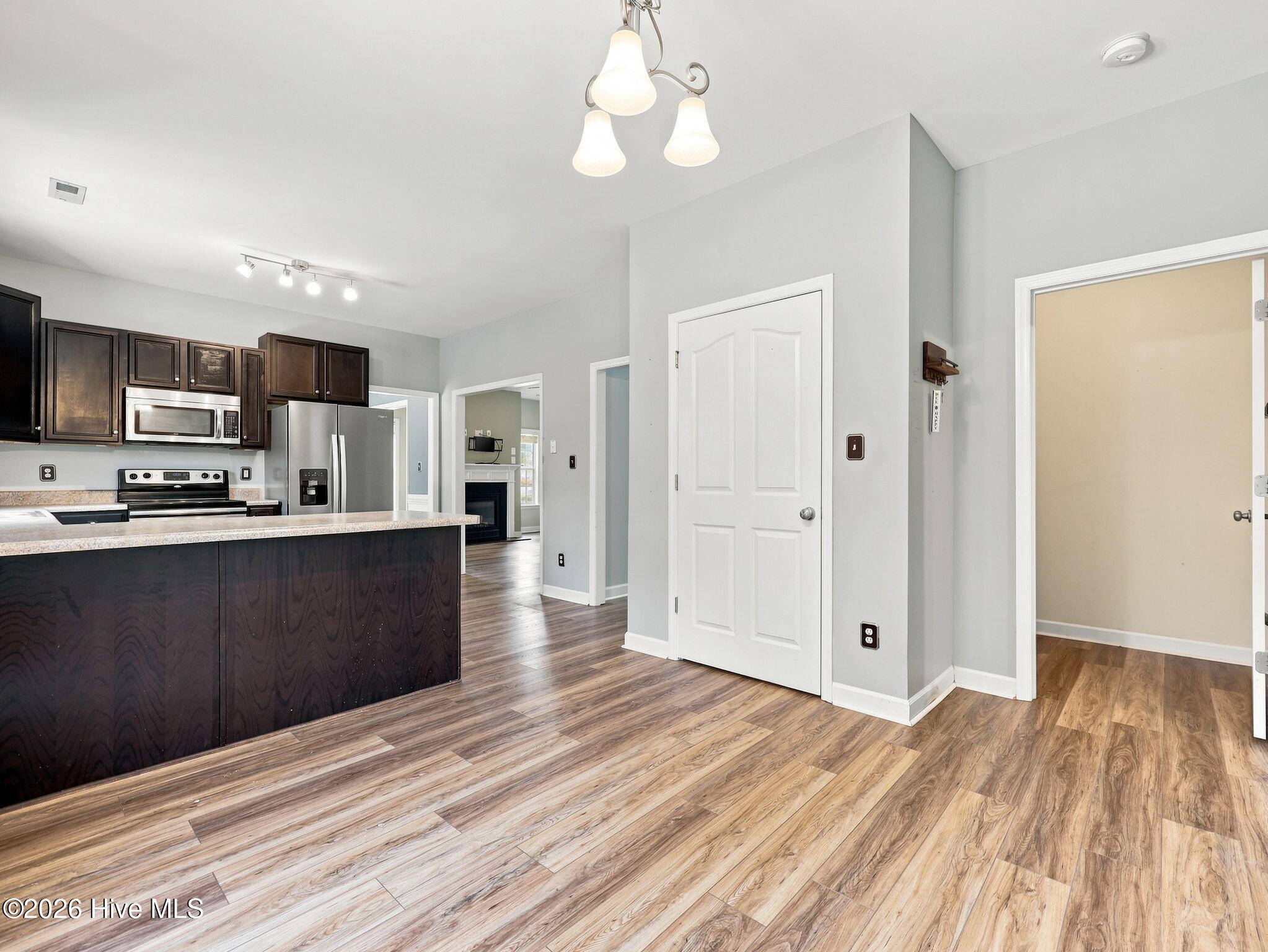 302 Squire Court,Maple Hill