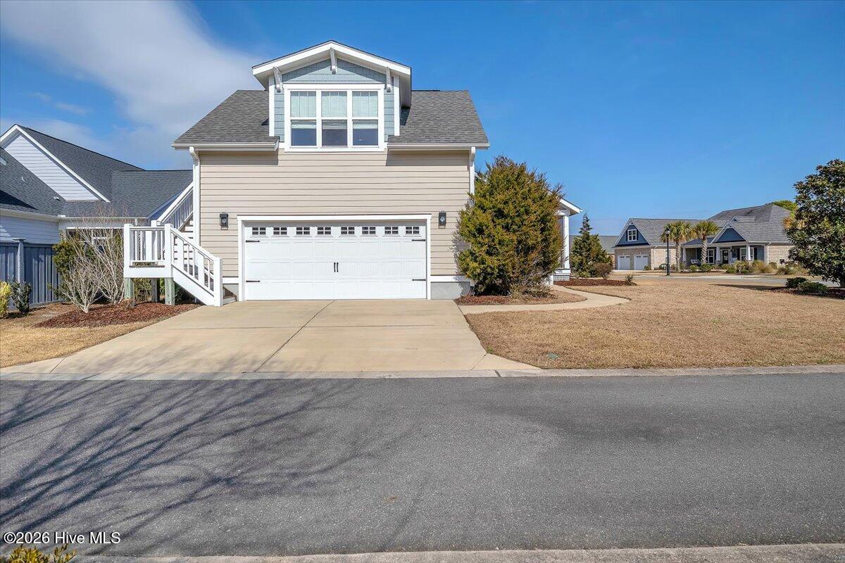 100558839 | Photo 64