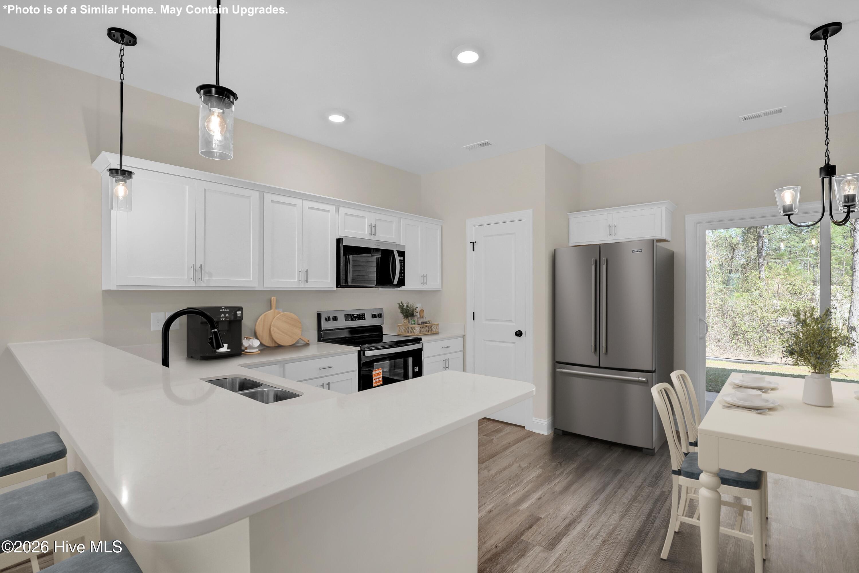 100537569 | Photo 13