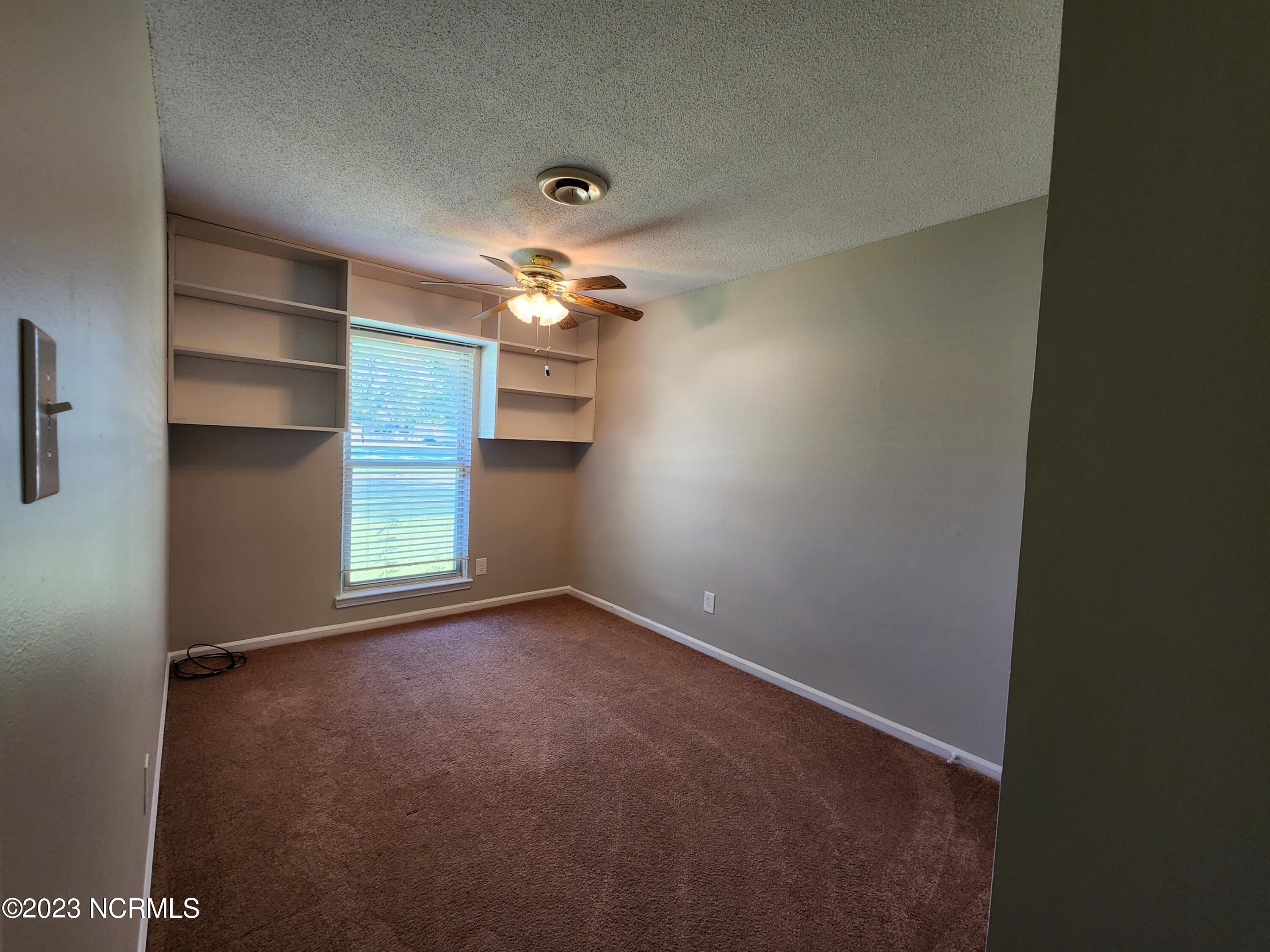 100568111 | Photo 16