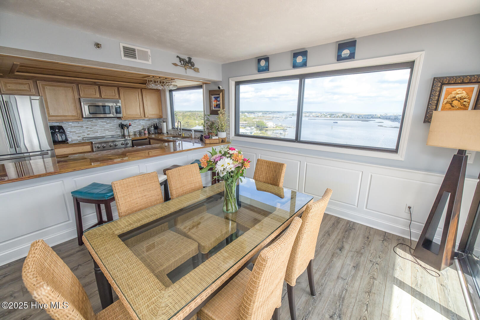 100567097 | Photo 10