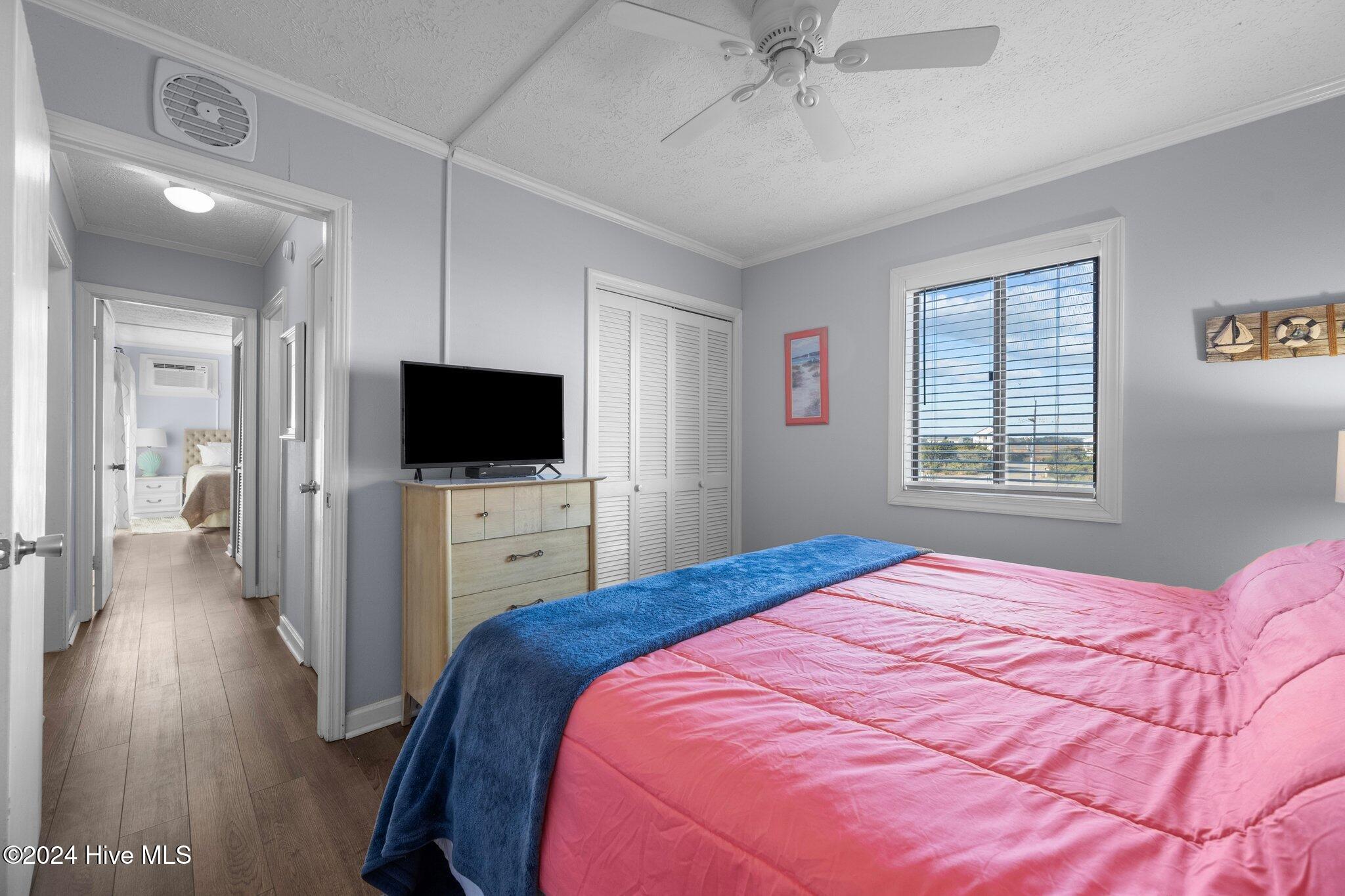 100480153 | Photo 20