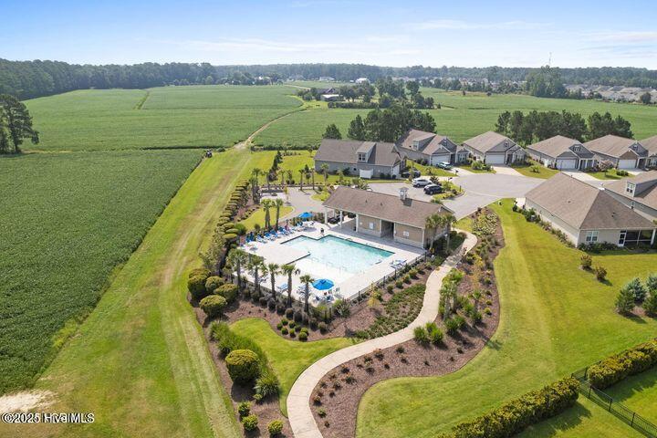 100549848 | Photo 46