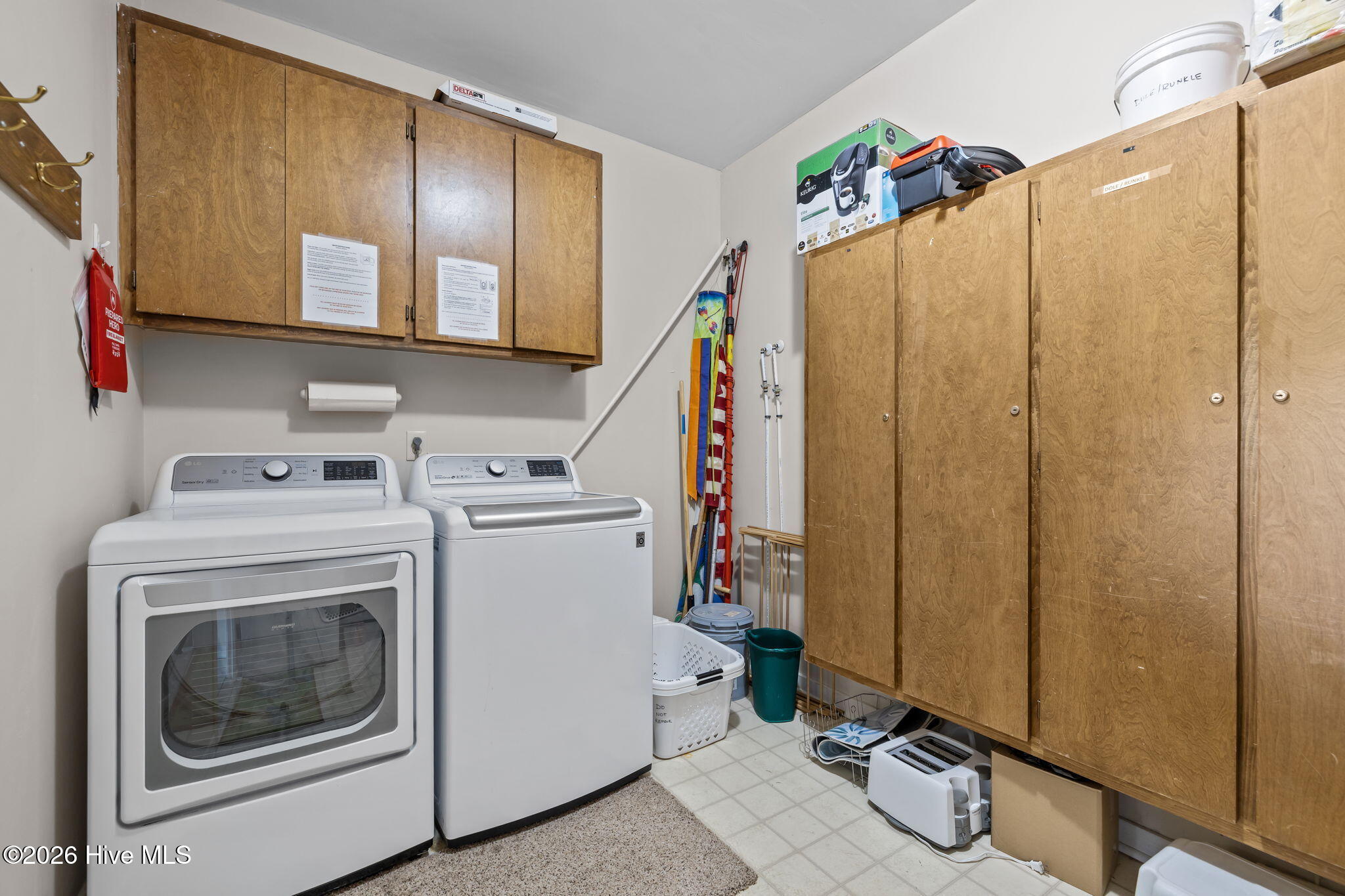 100554343 | Photo 48