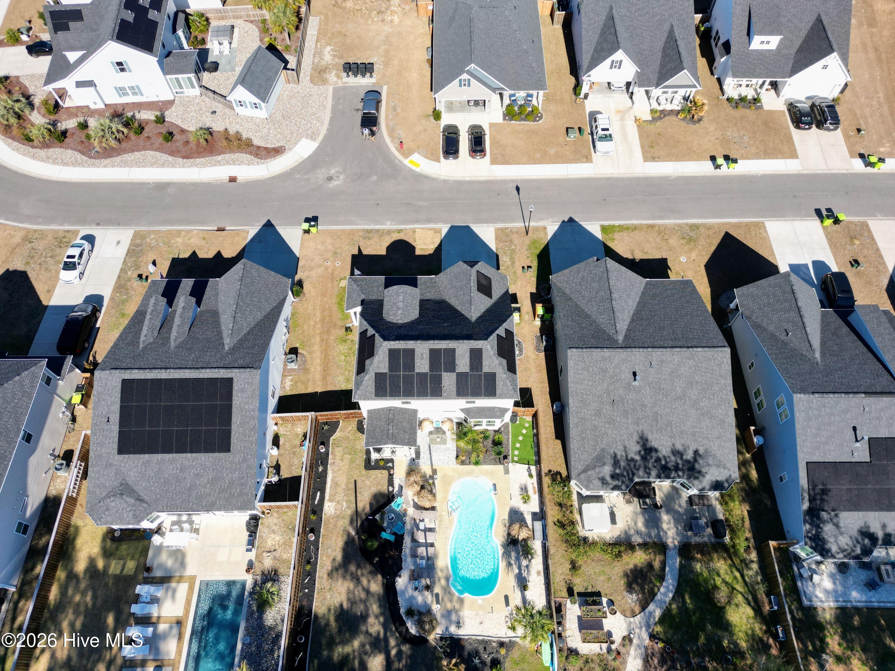 100549443 | Photo 47