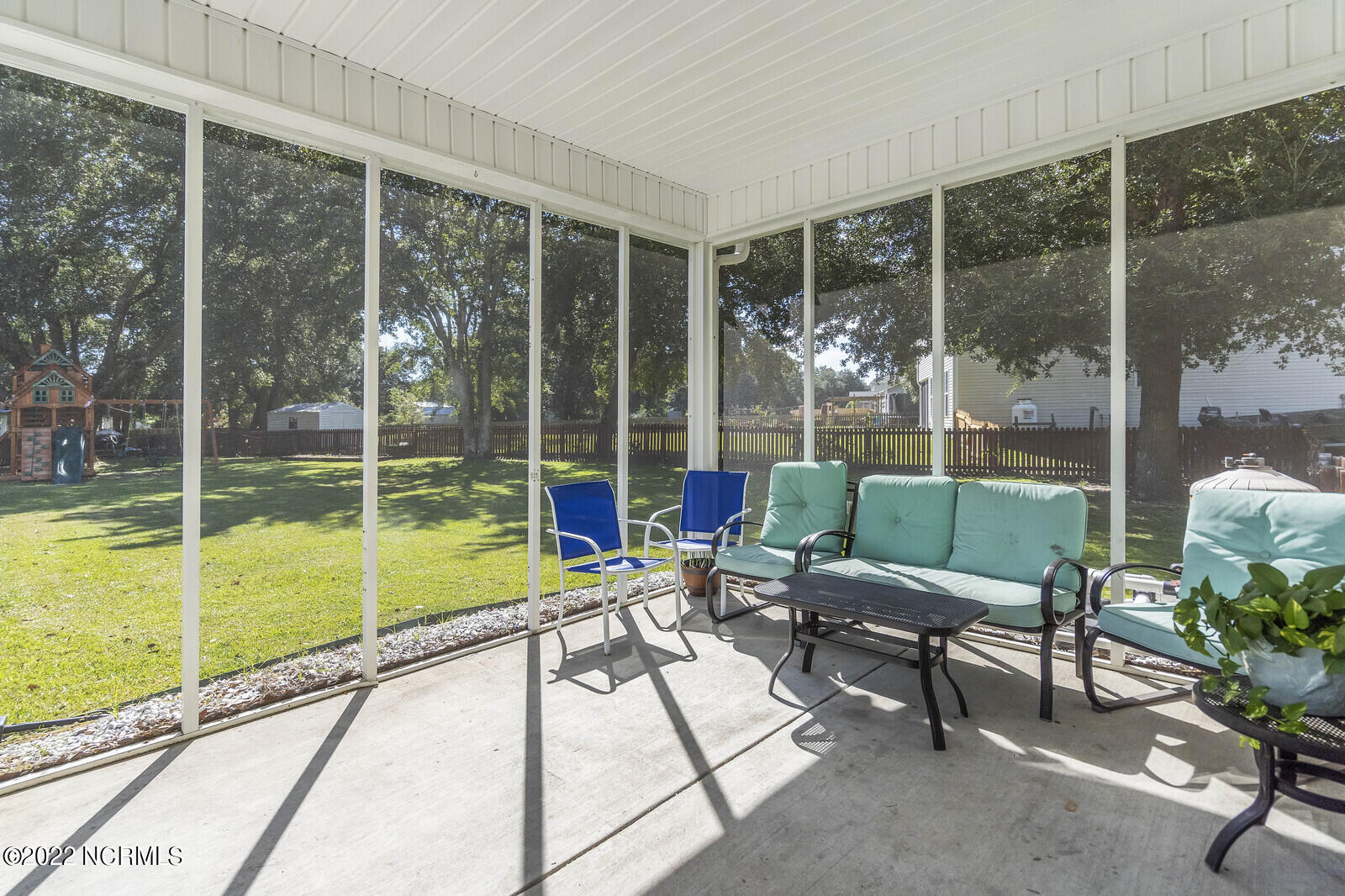 100556304 | Photo 65