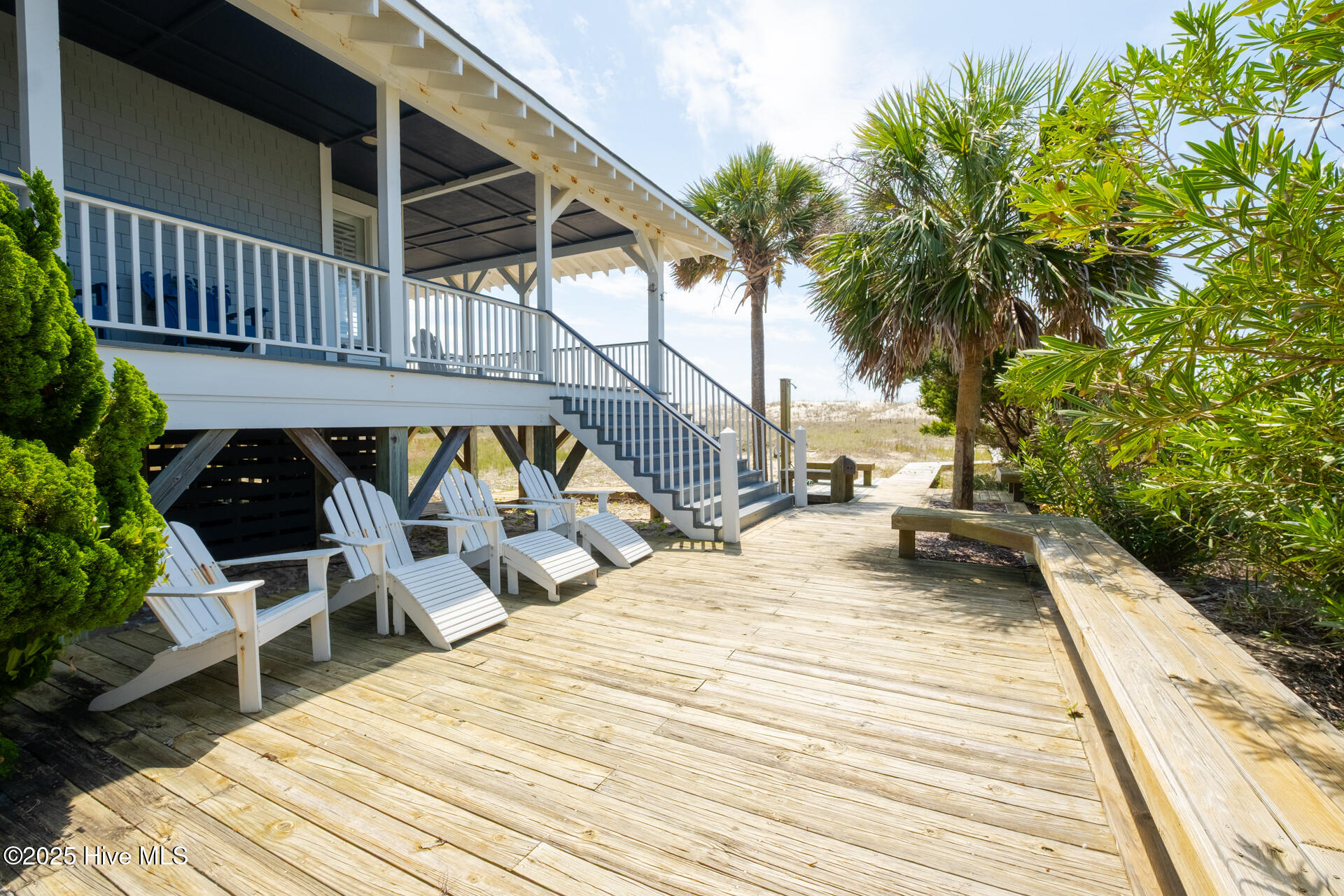 100523176 | Photo 42