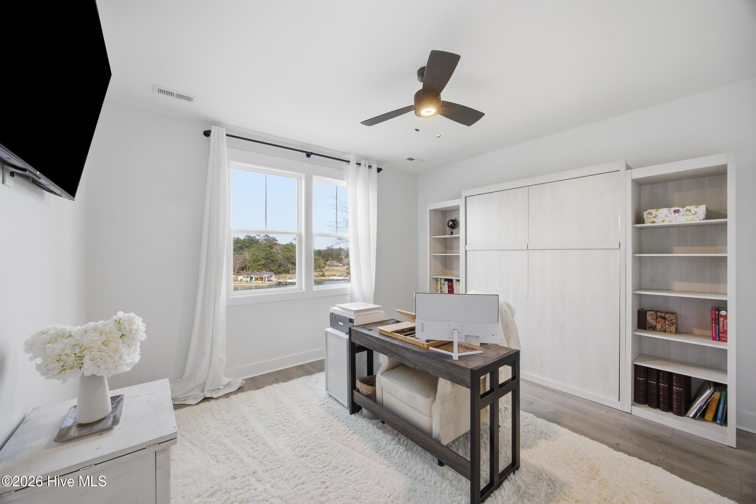 100558595 | Photo 56