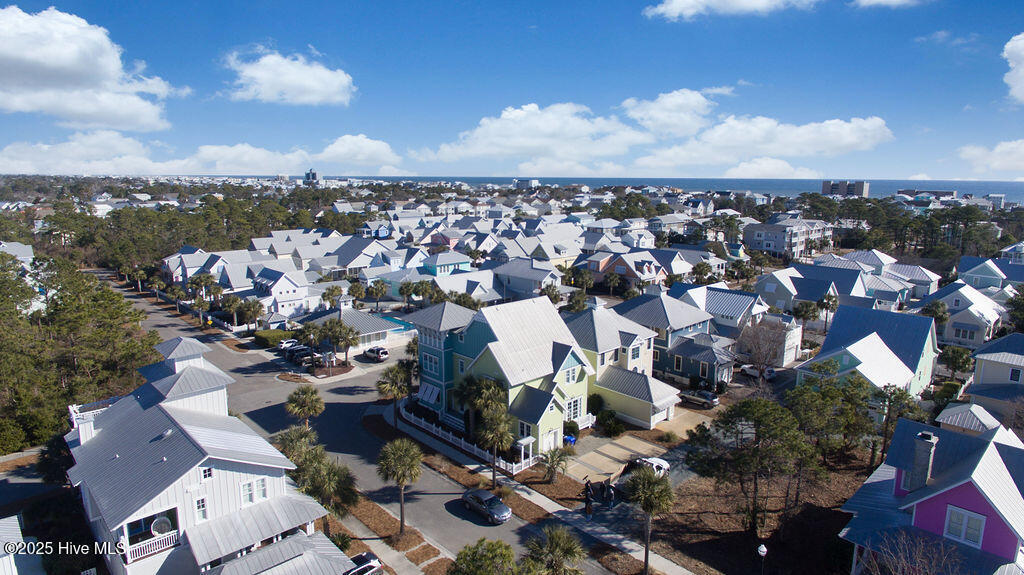 100538863 | Photo 51