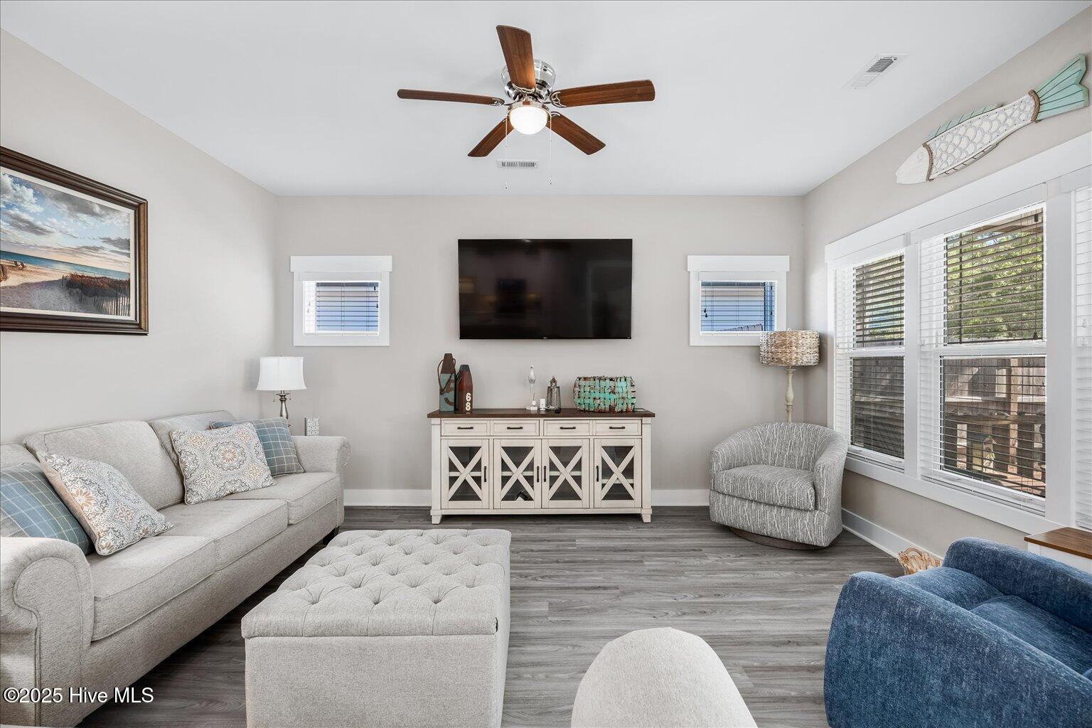 100528541 | Photo 31