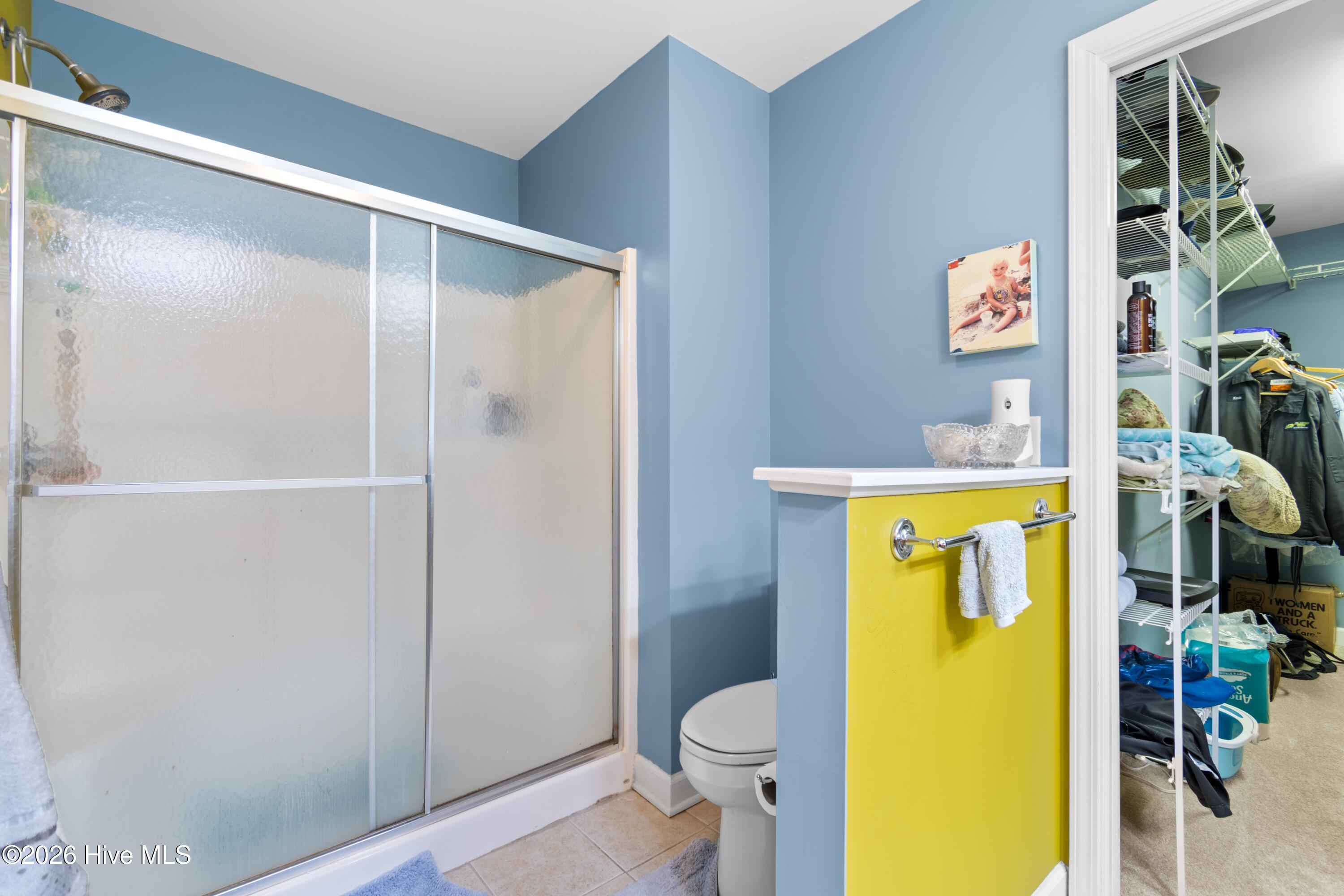 100560403 | Photo 18