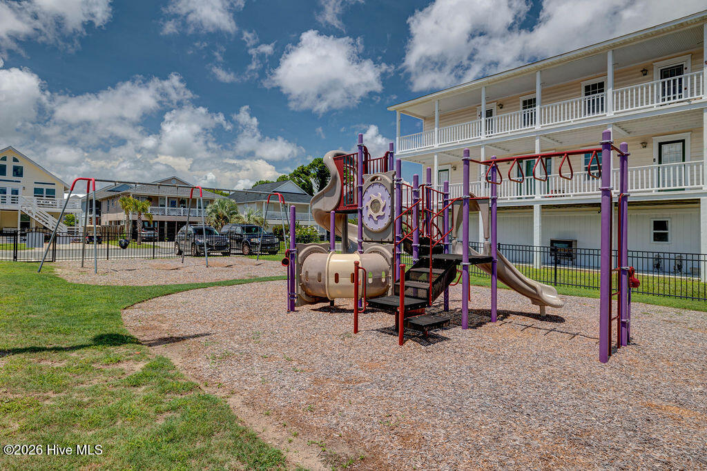 100562699 | Photo 41