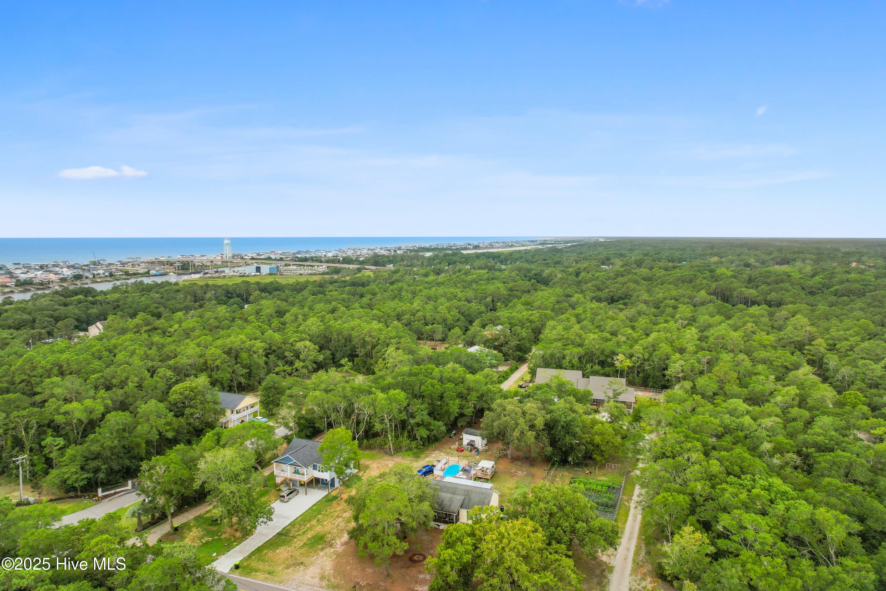 100504365 | Photo 27