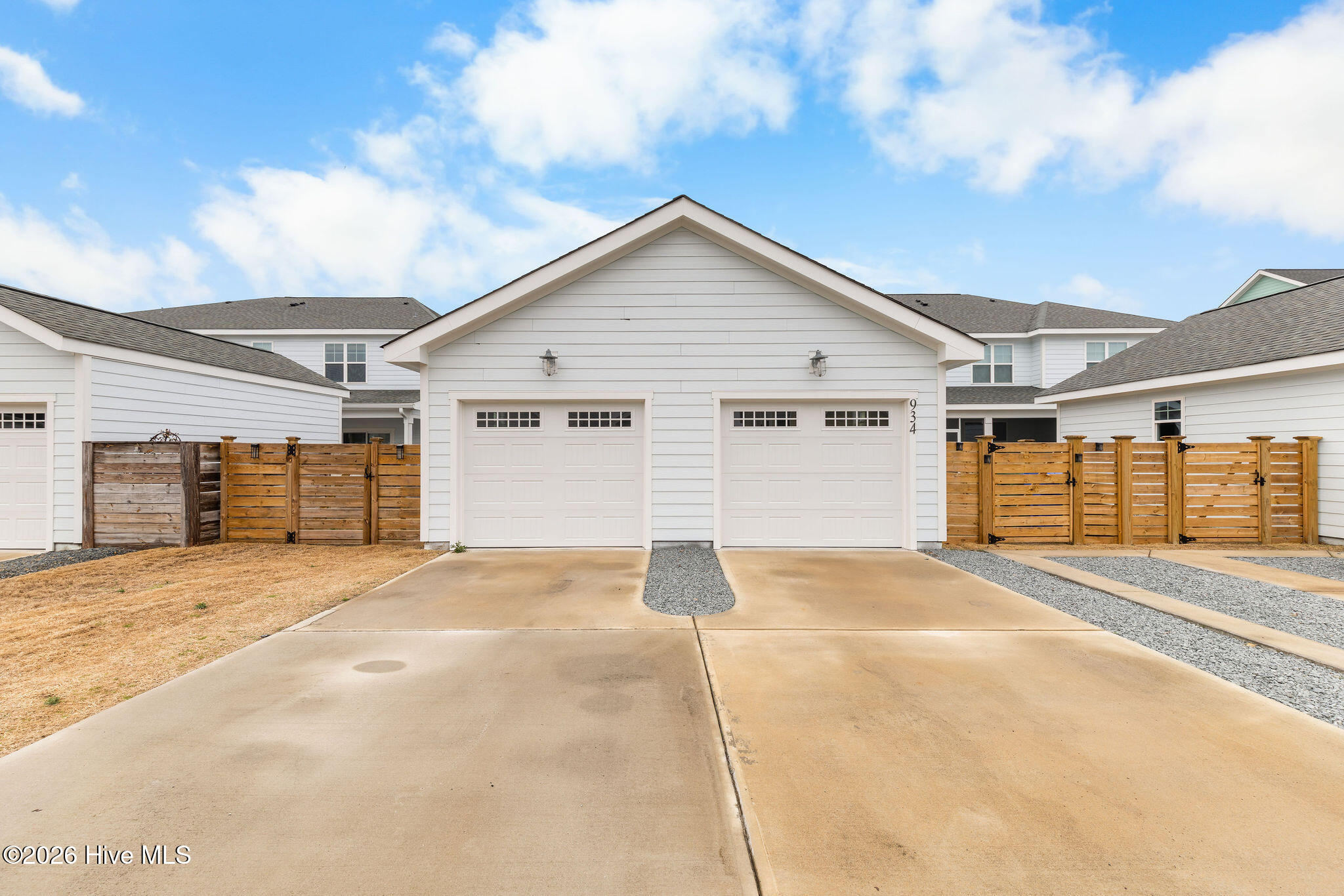 100553298 | Photo 31