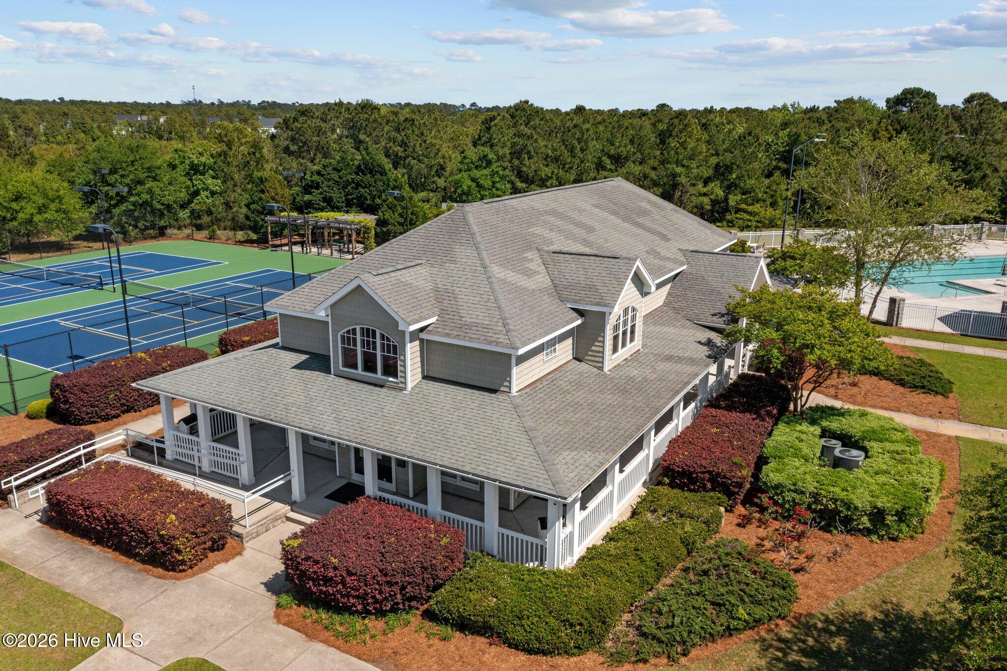 100556667 | Photo 60