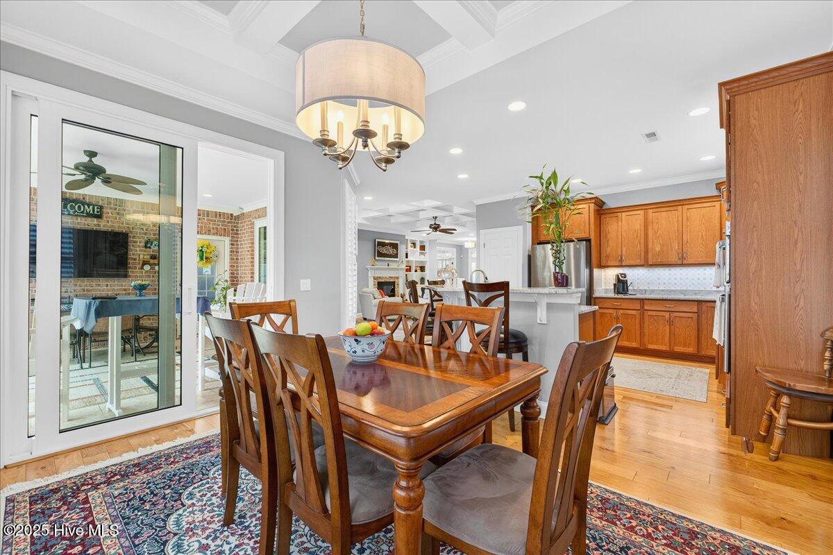 100534521 | Photo 16