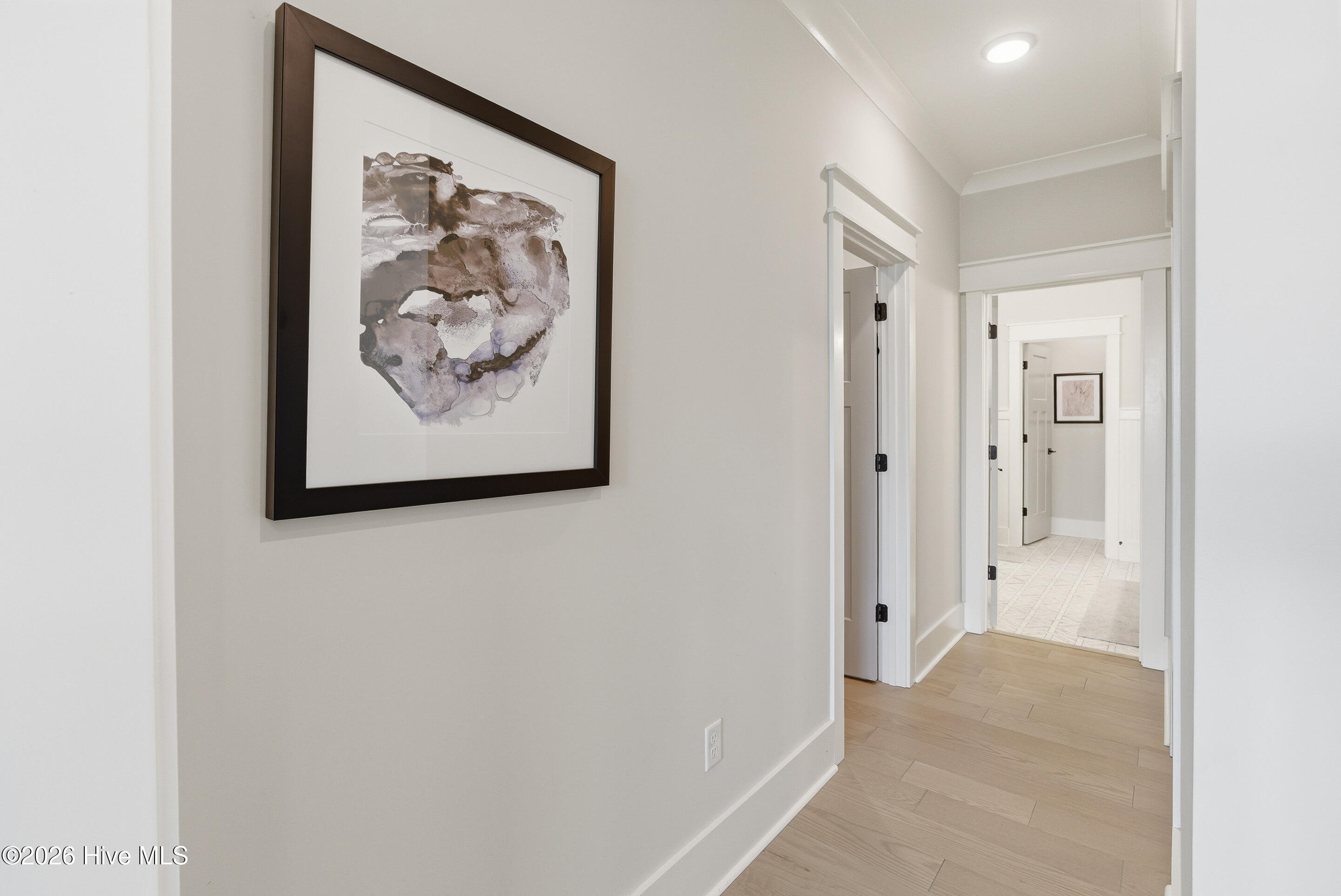 100562941 | Photo 36