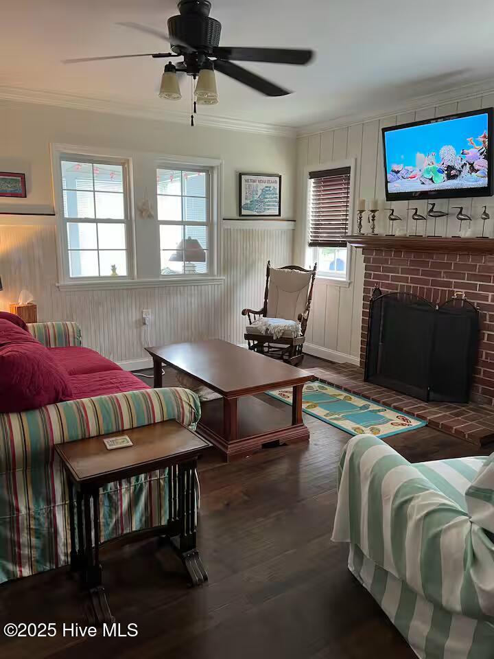 100535698 | Photo 11